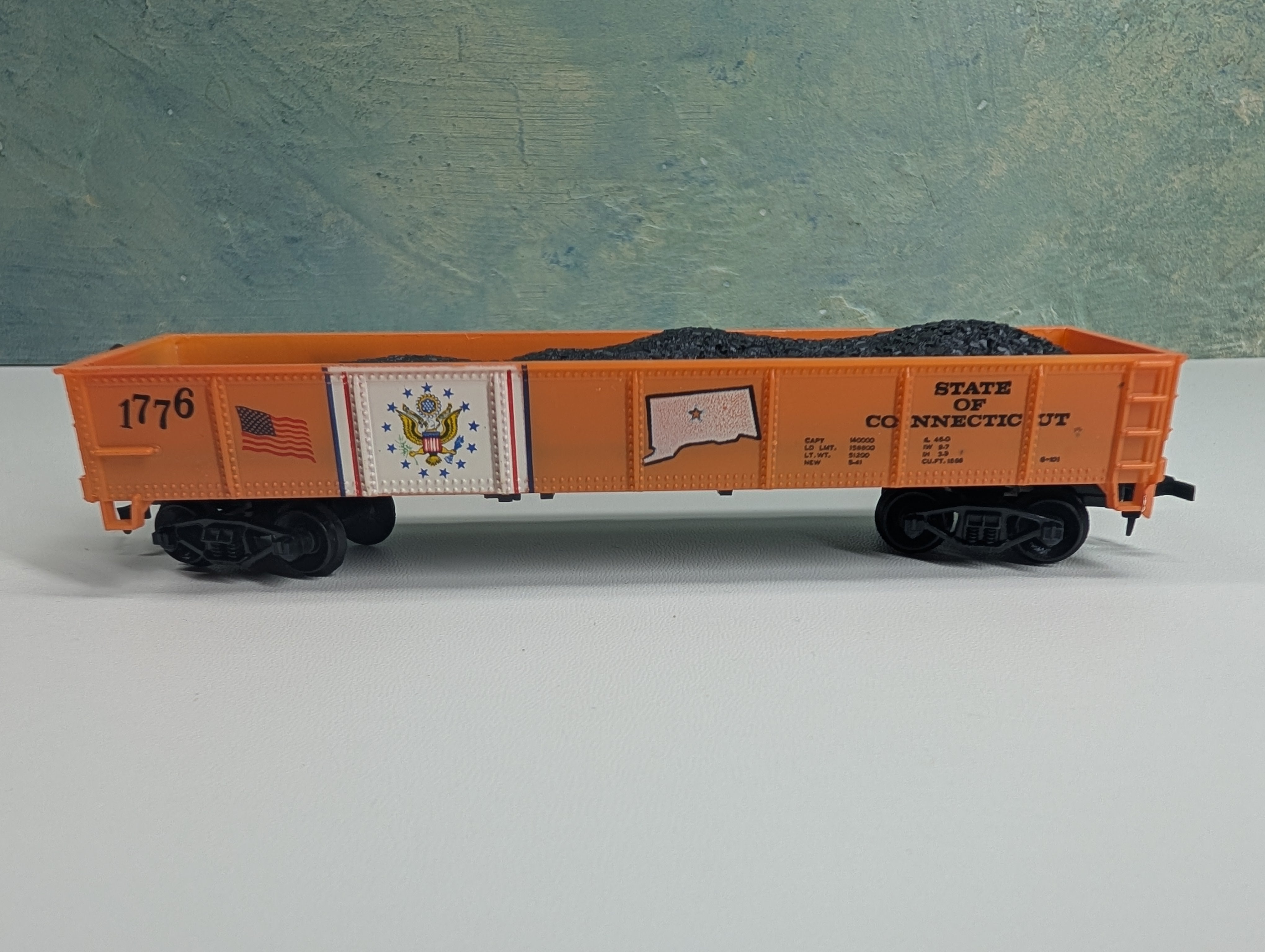 USED HO Scale State Gondola 1776 State of Connecticut