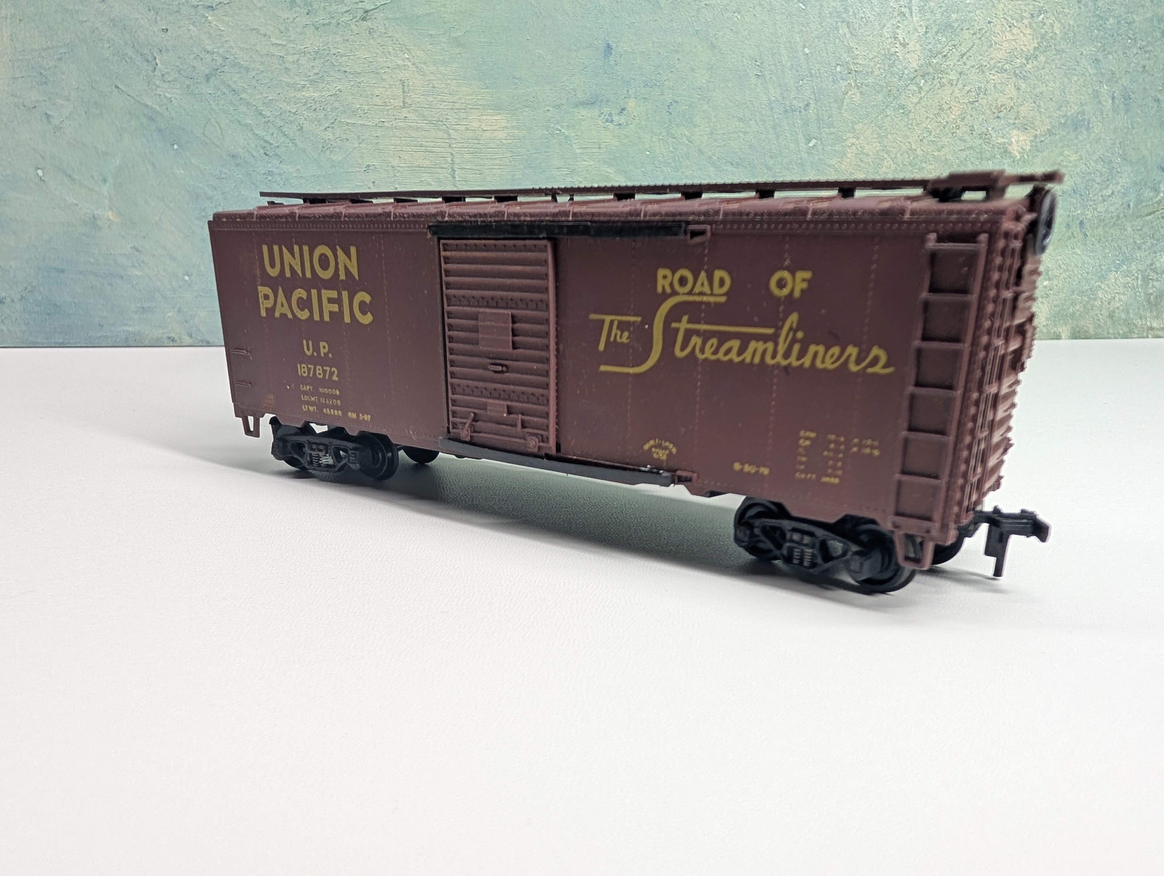 USED Athearn HO Scale 40' Box Car Union Pacific UP #187872