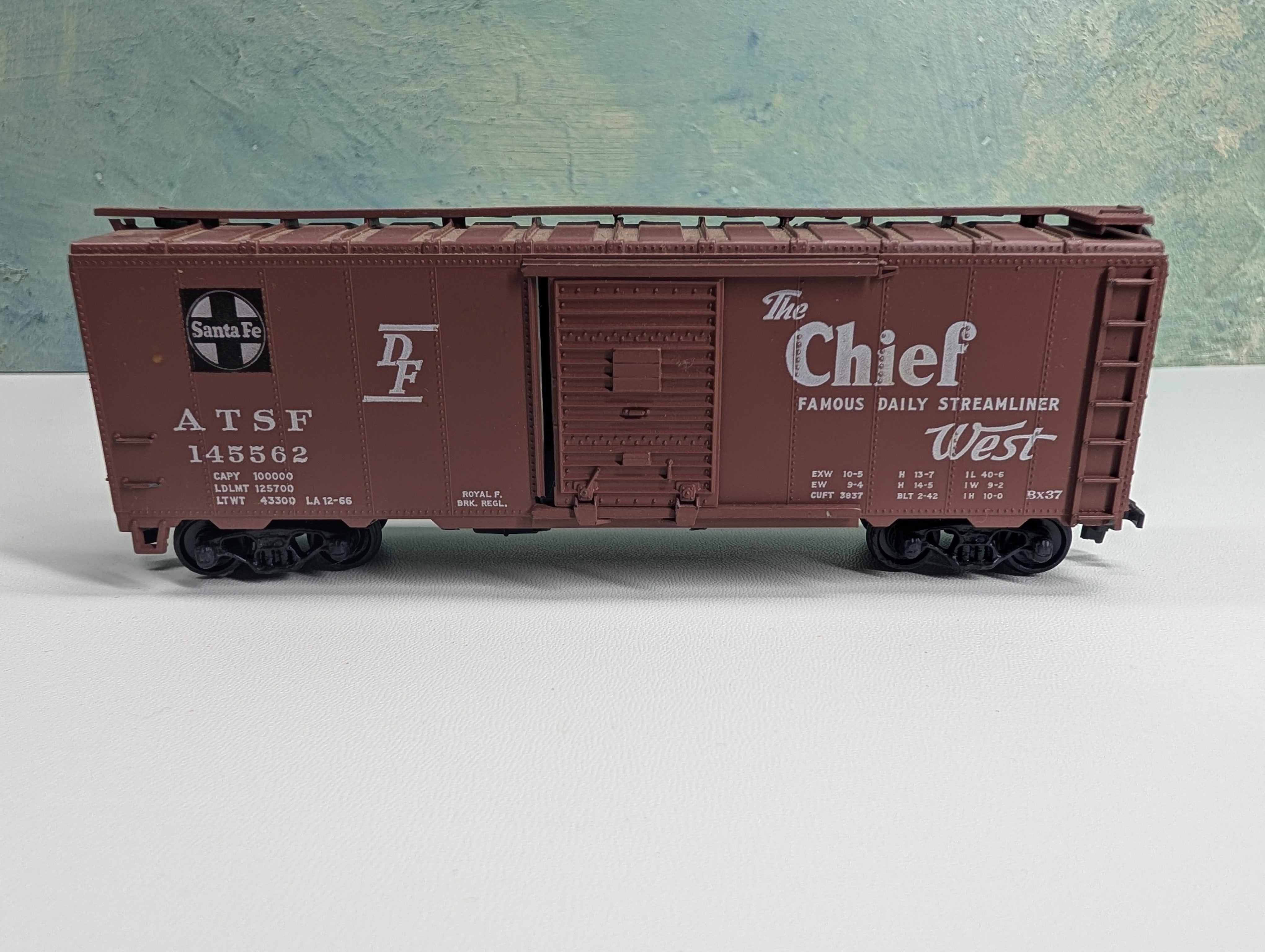 USED Athearn HO Scale 40' Box Car Santa Fe ATSF #145562
