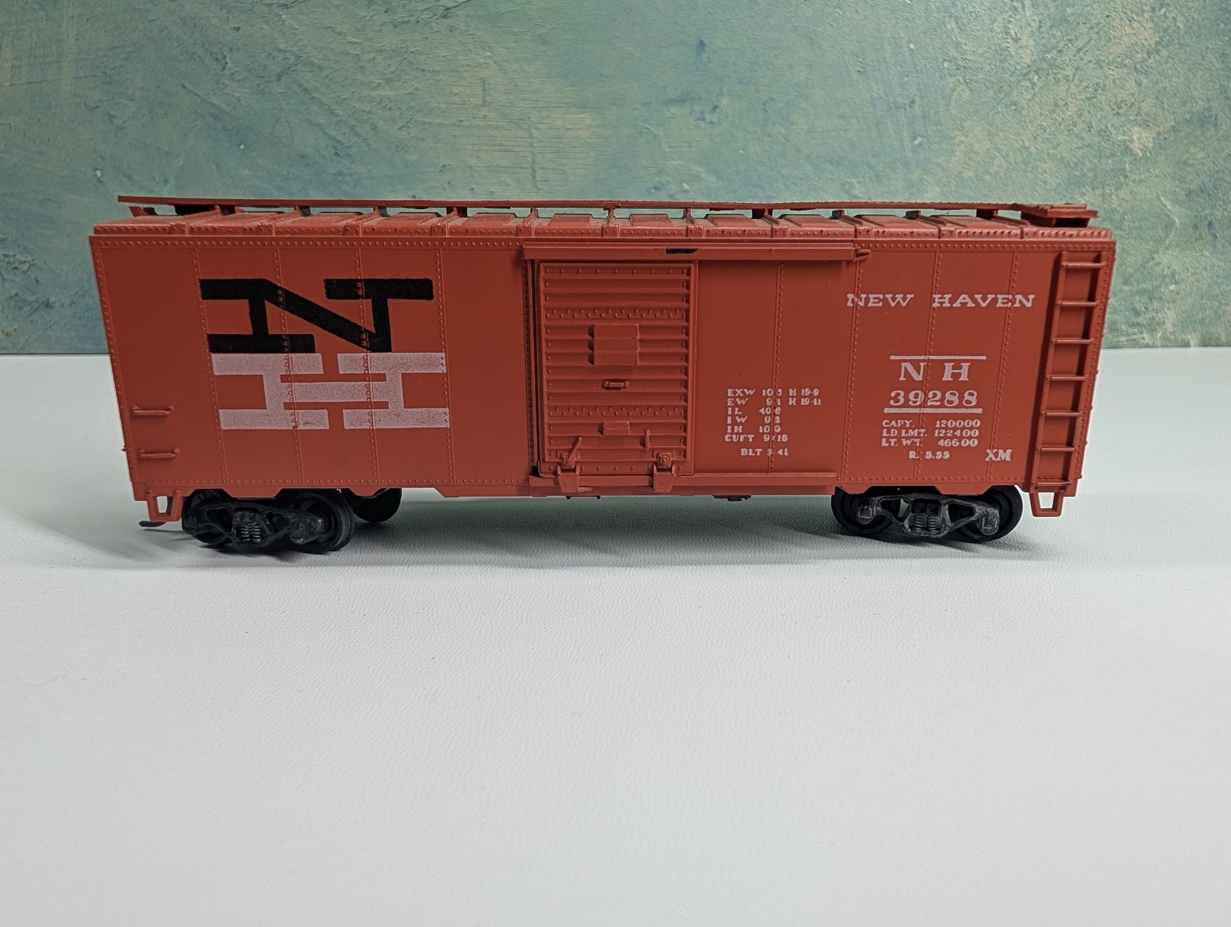 USED Athearn HO Scale 40' Box Car New Haven NH #39288