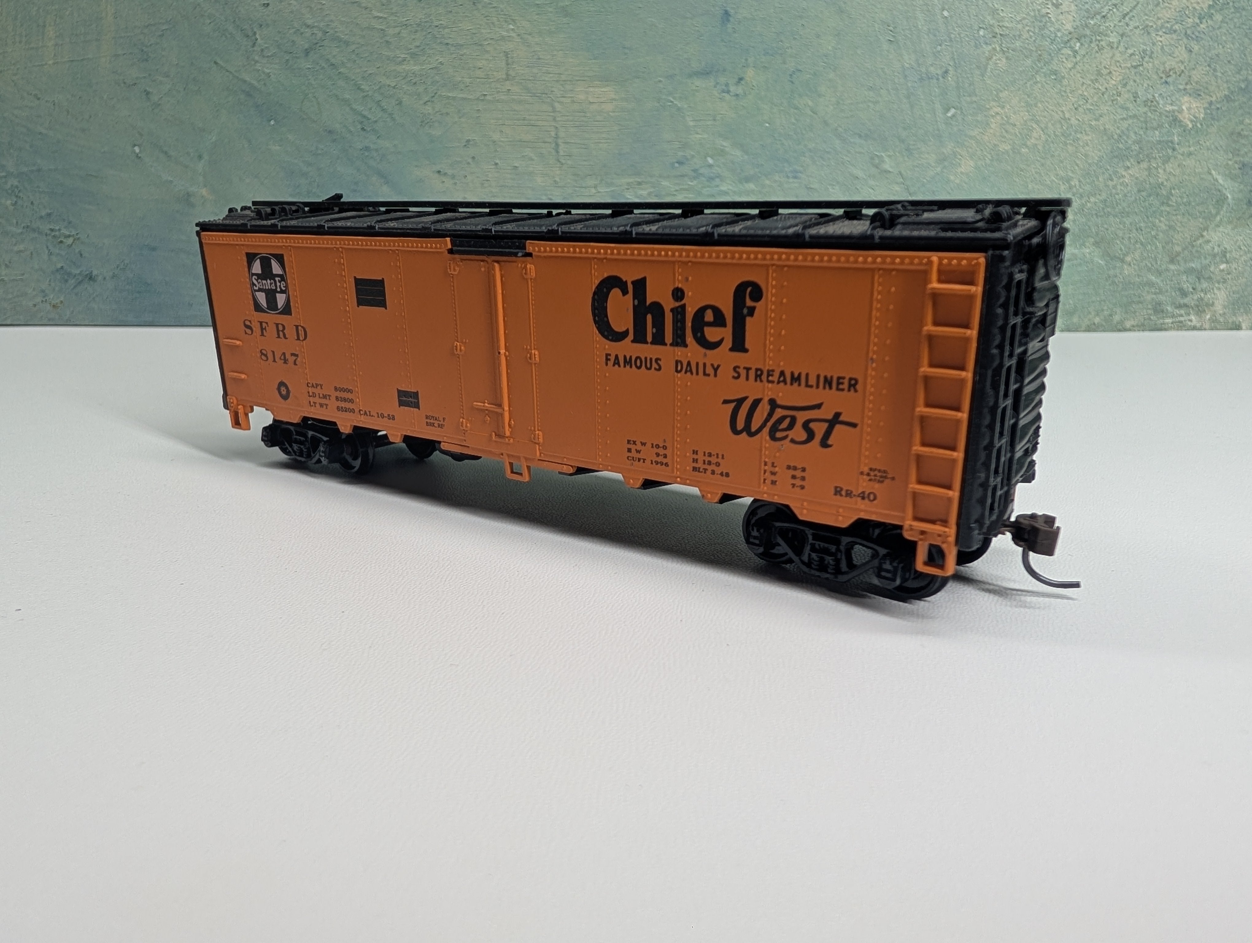 USED Athearn HO Scale 40' Box Car Santa Fe SFRD #8147
