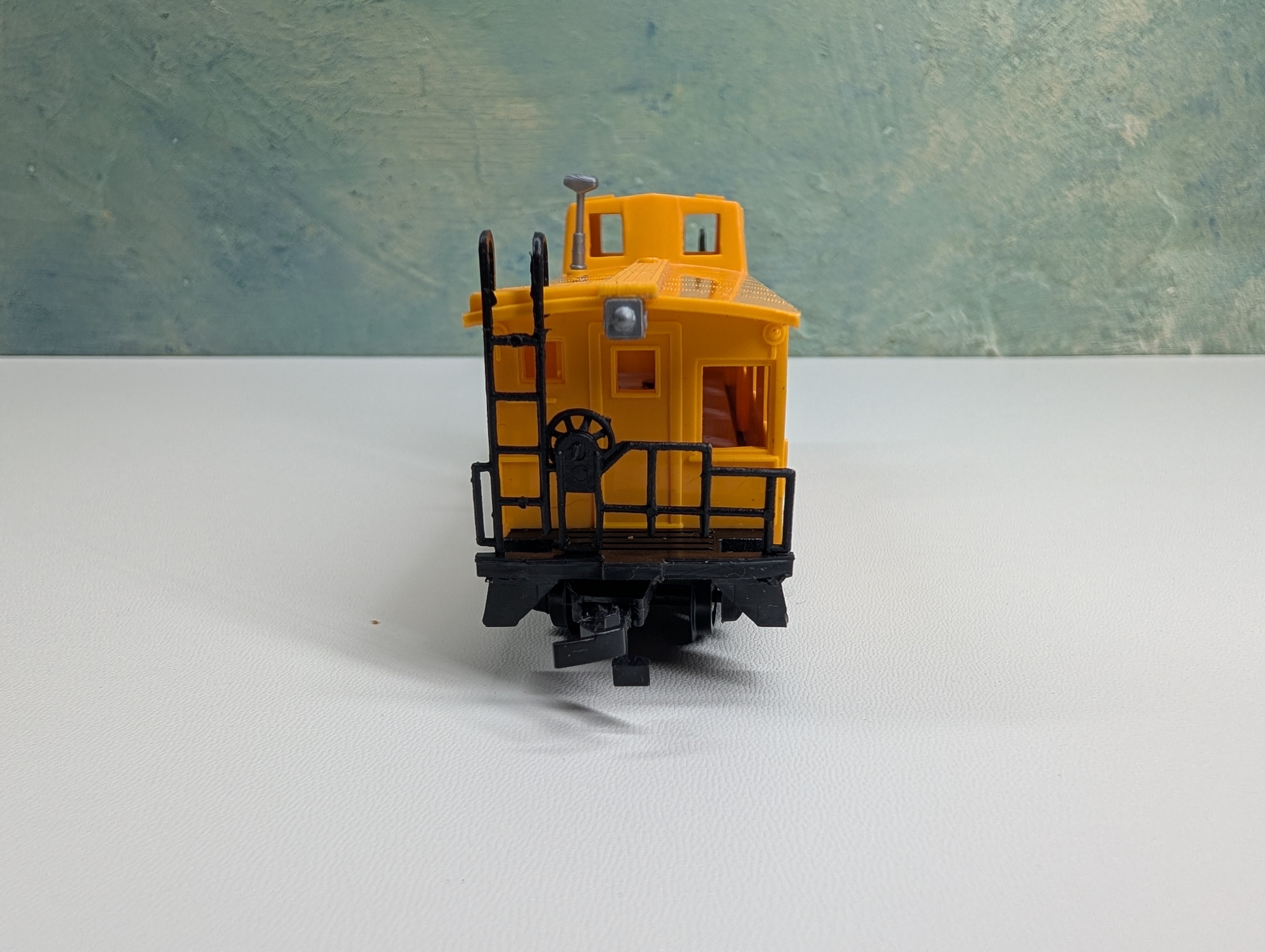 USED Bachmann HO Scale Caboose Union Pacific #207