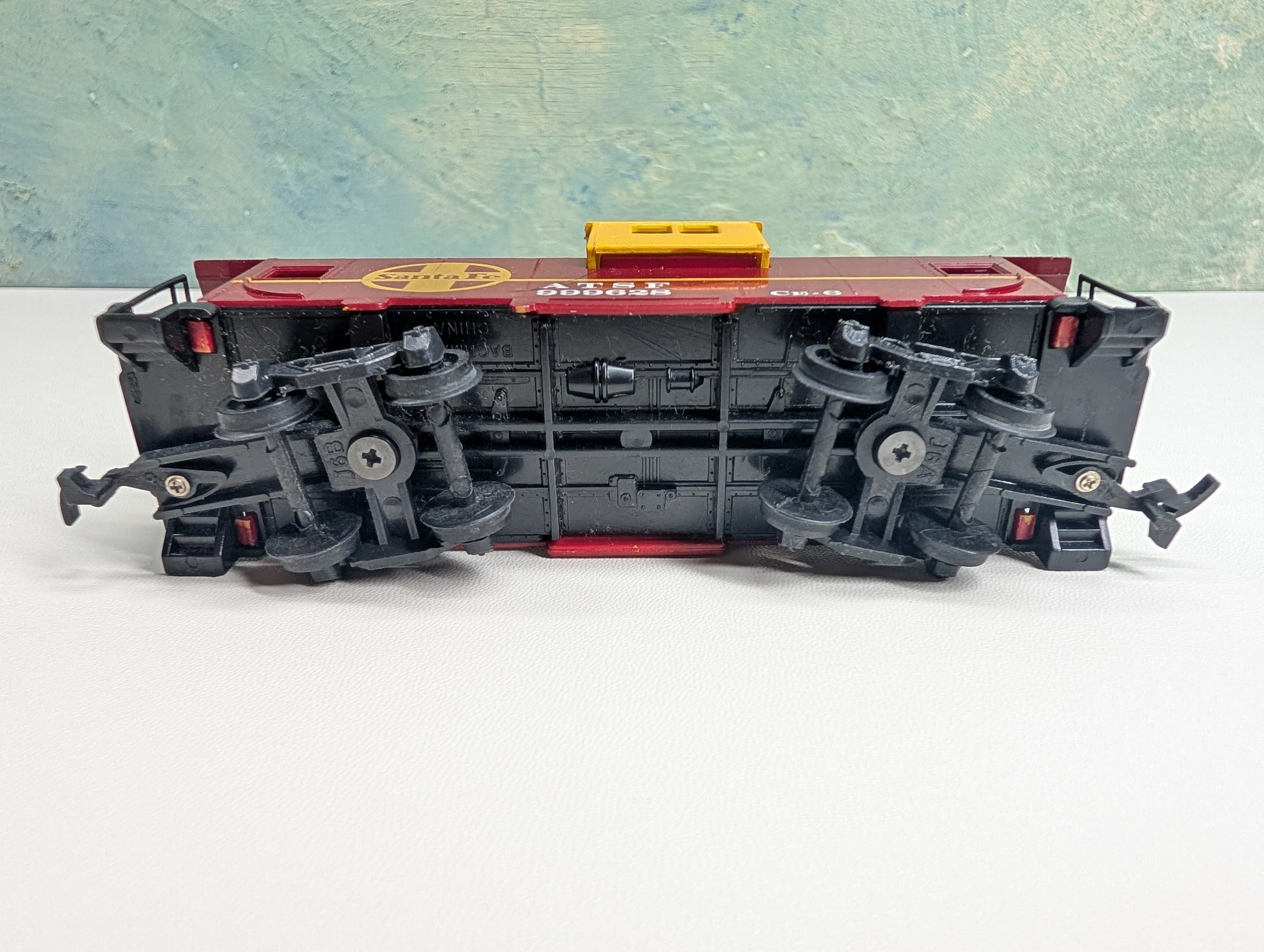 USED Bachmann HO Scale Caboose Santa Fe ATSF #999628