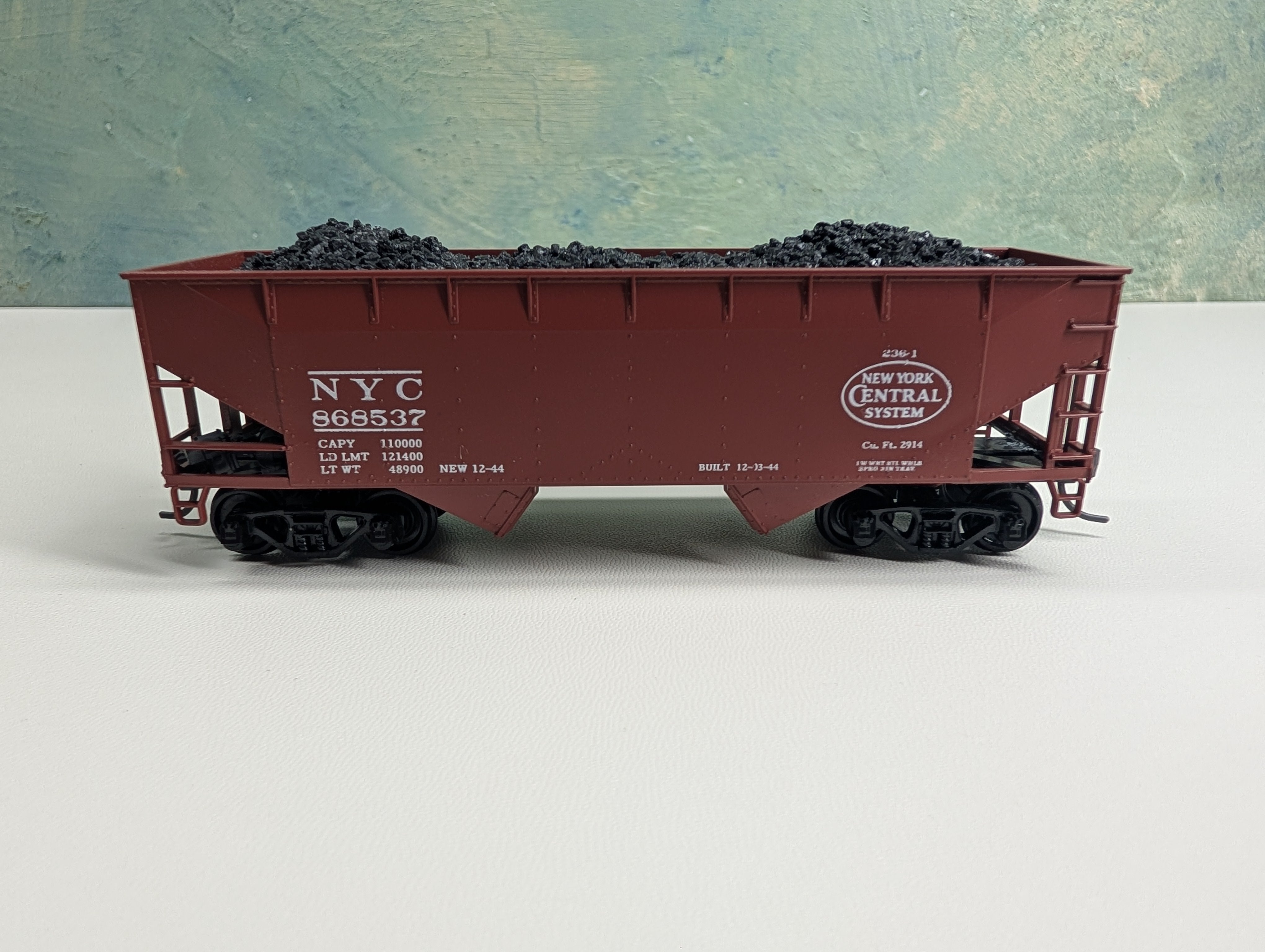USED Athearn HO Scale 34' 2 Bay Hopper w/ Coal Load New York Central NYC #86857 Bev-Bel
