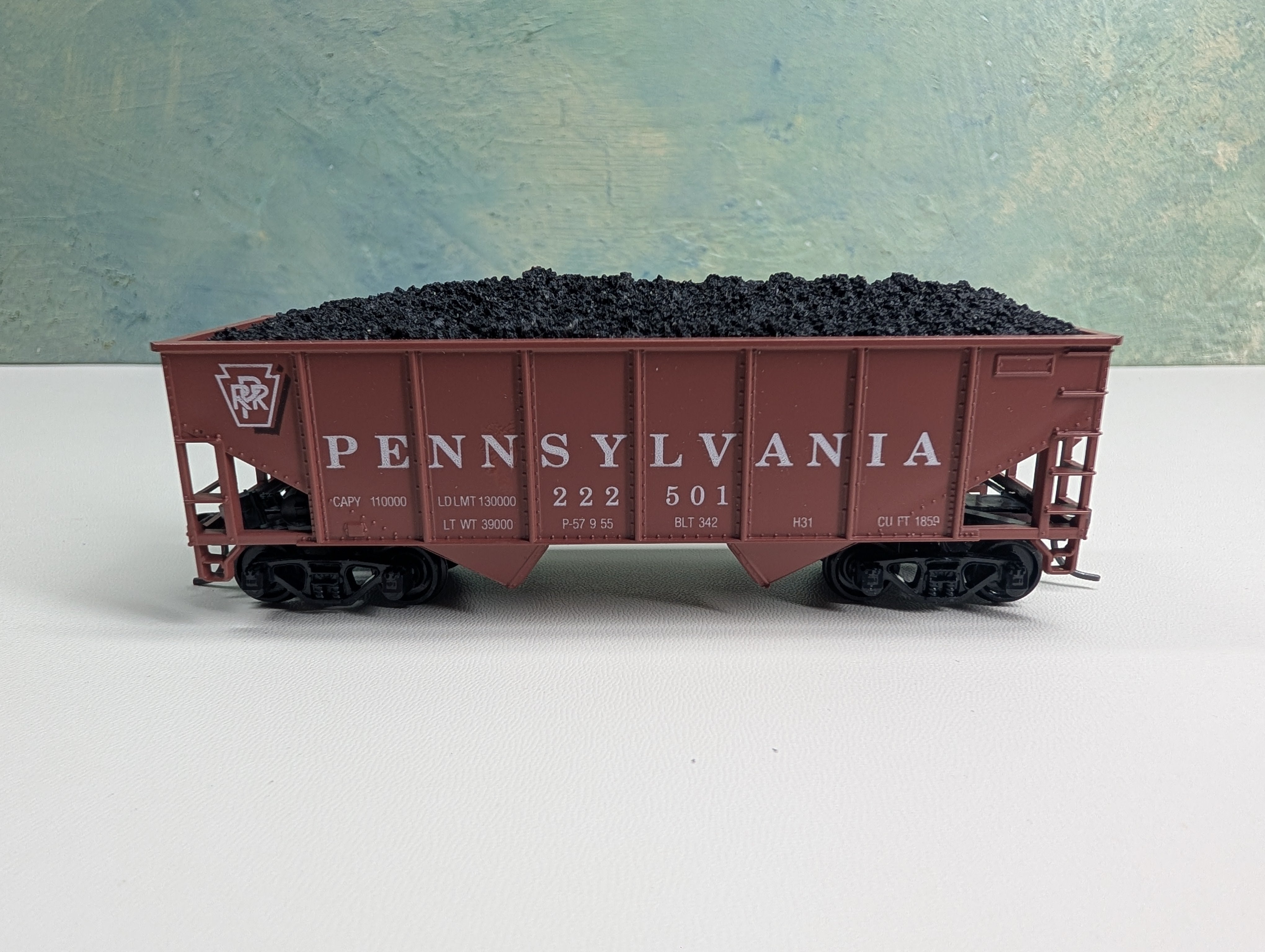 USED Athearn HO Scale 34' 2 Bay Hopper w/ Coal Load Pennsylvania PRR #222501 3rd Rail Graphics Custom