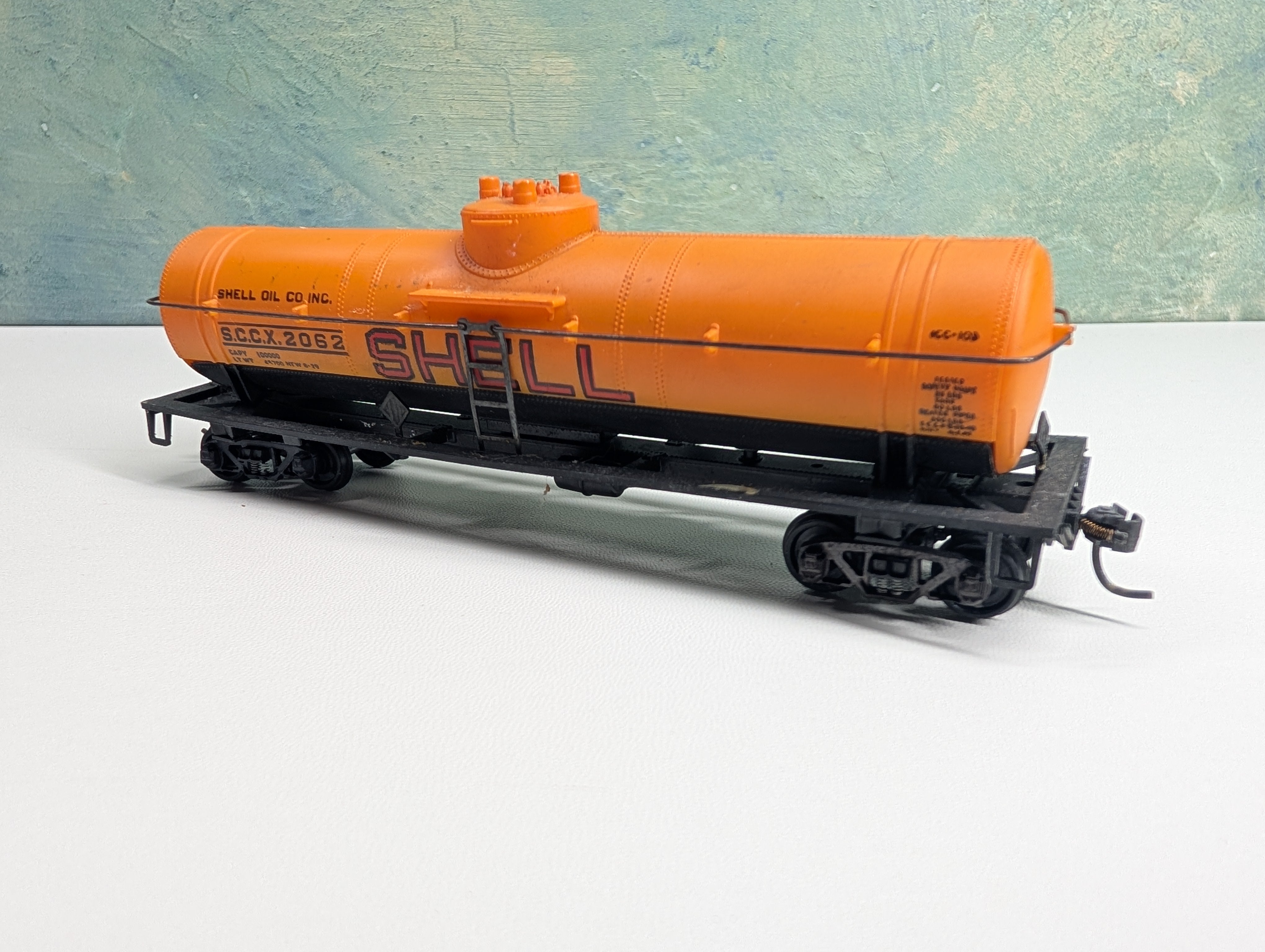 USED Athearn HO Scale Tank Car Shell SCCX #2062