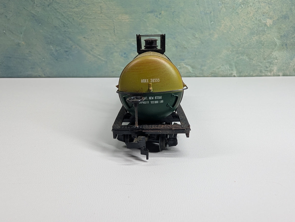 USED HO Scale Weathered Tank Car DuPont HDKX #56555