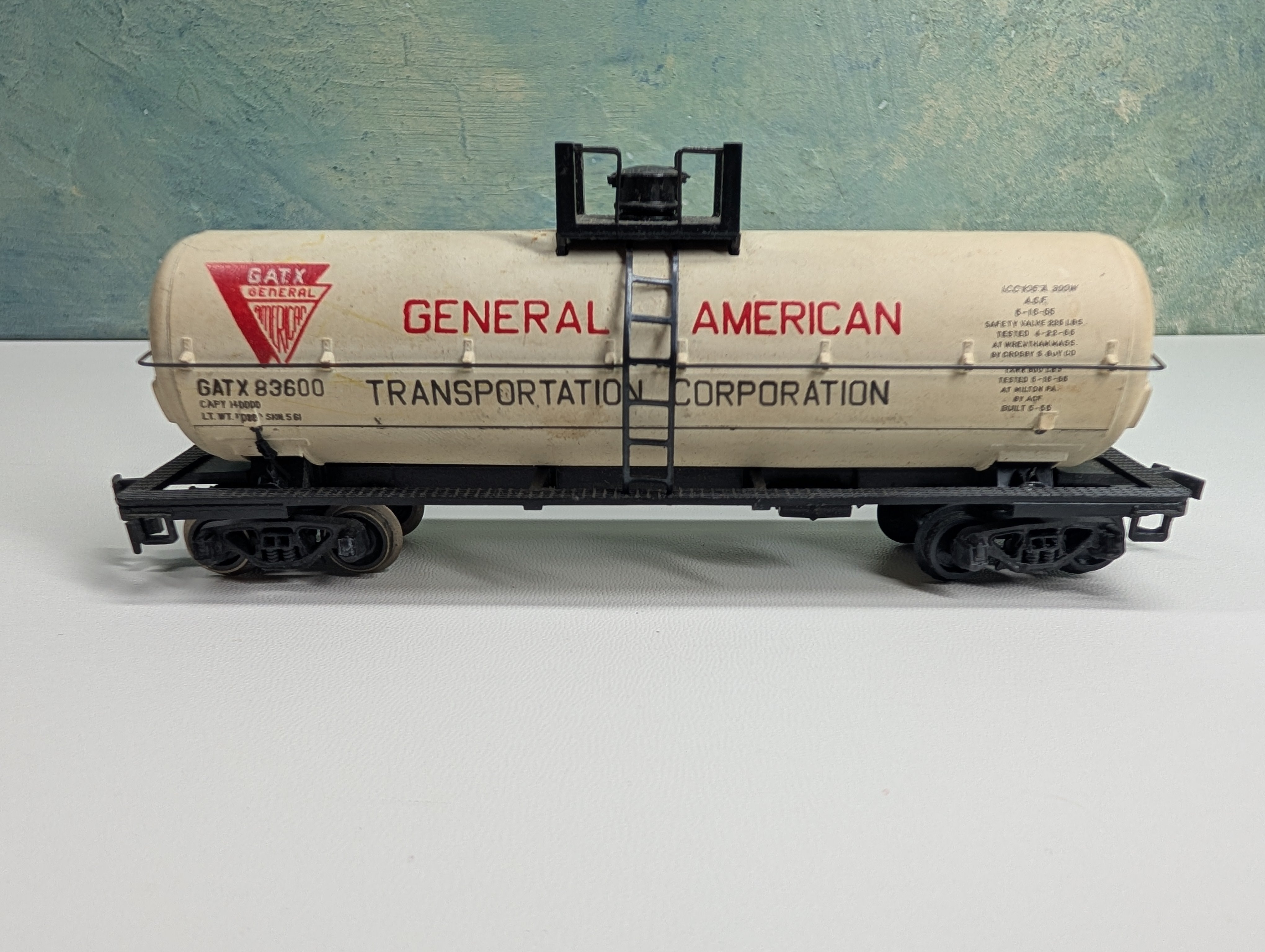 USED HO Scale Tank Car General American GATX #83600