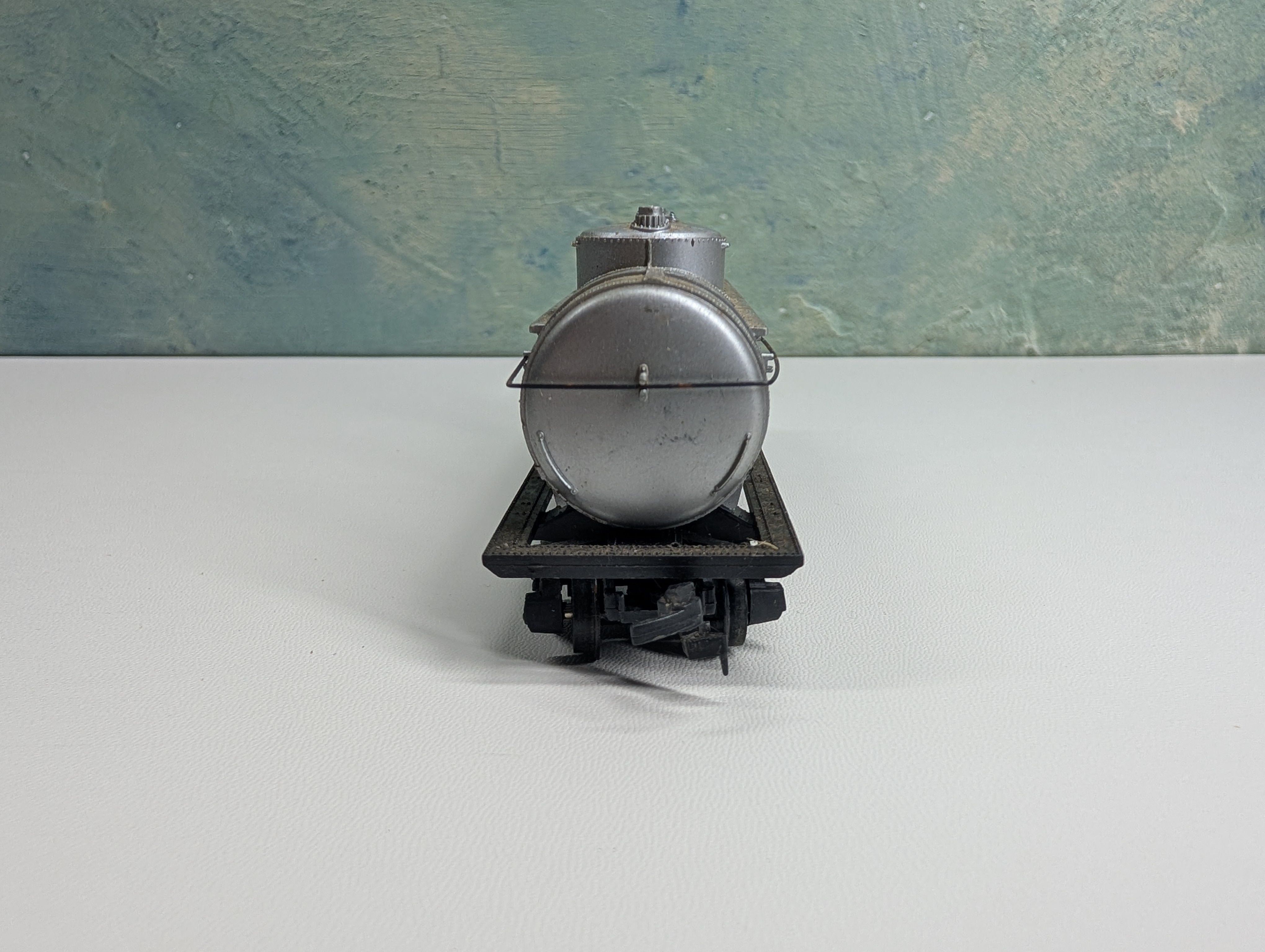 USED HO Scale Triple Dome Tank Car Texaco TXC #2266