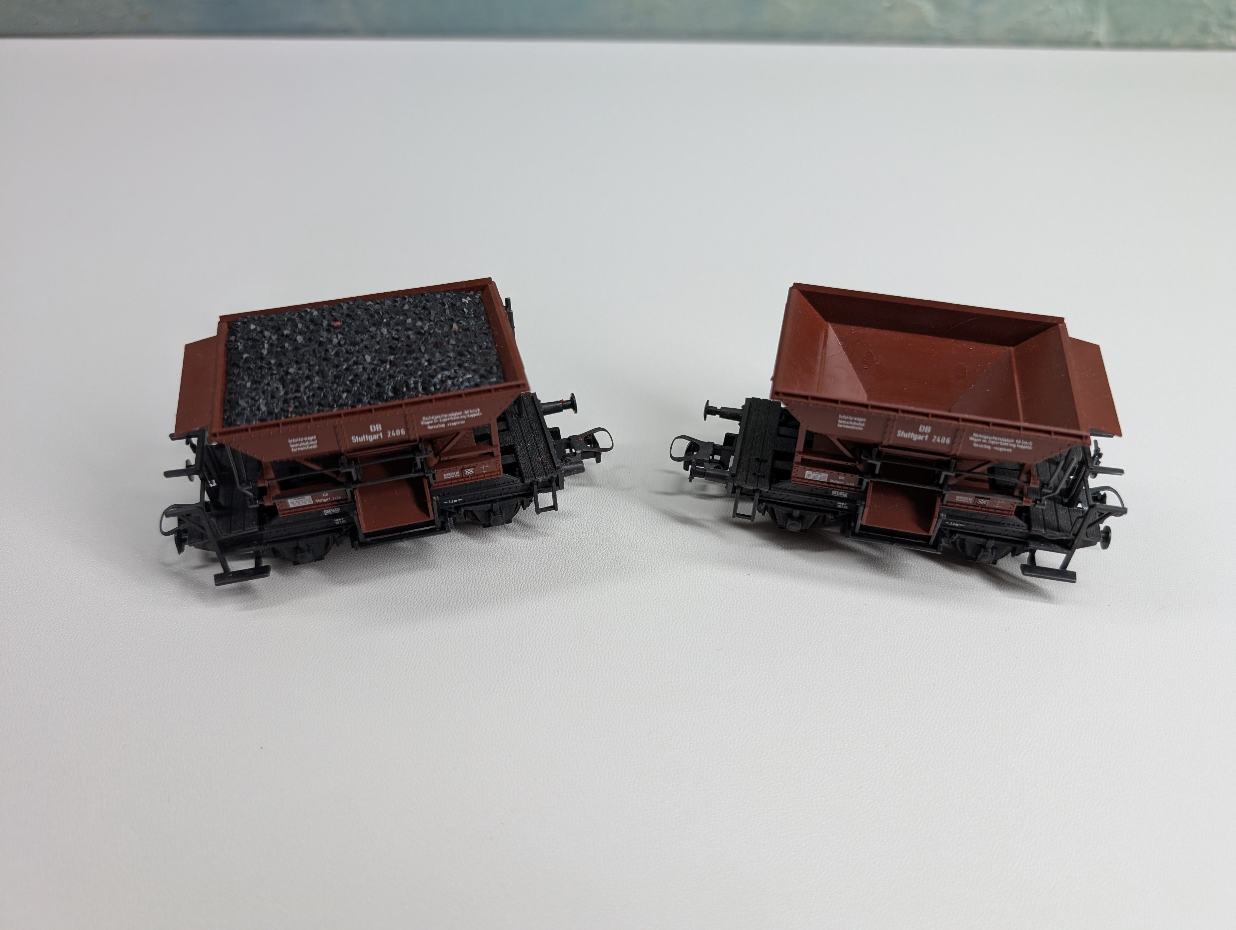 USED Roco HO Scale Talbot Ballast/Gravel Wagon DB Stuffgard 2406 (2 pcs)