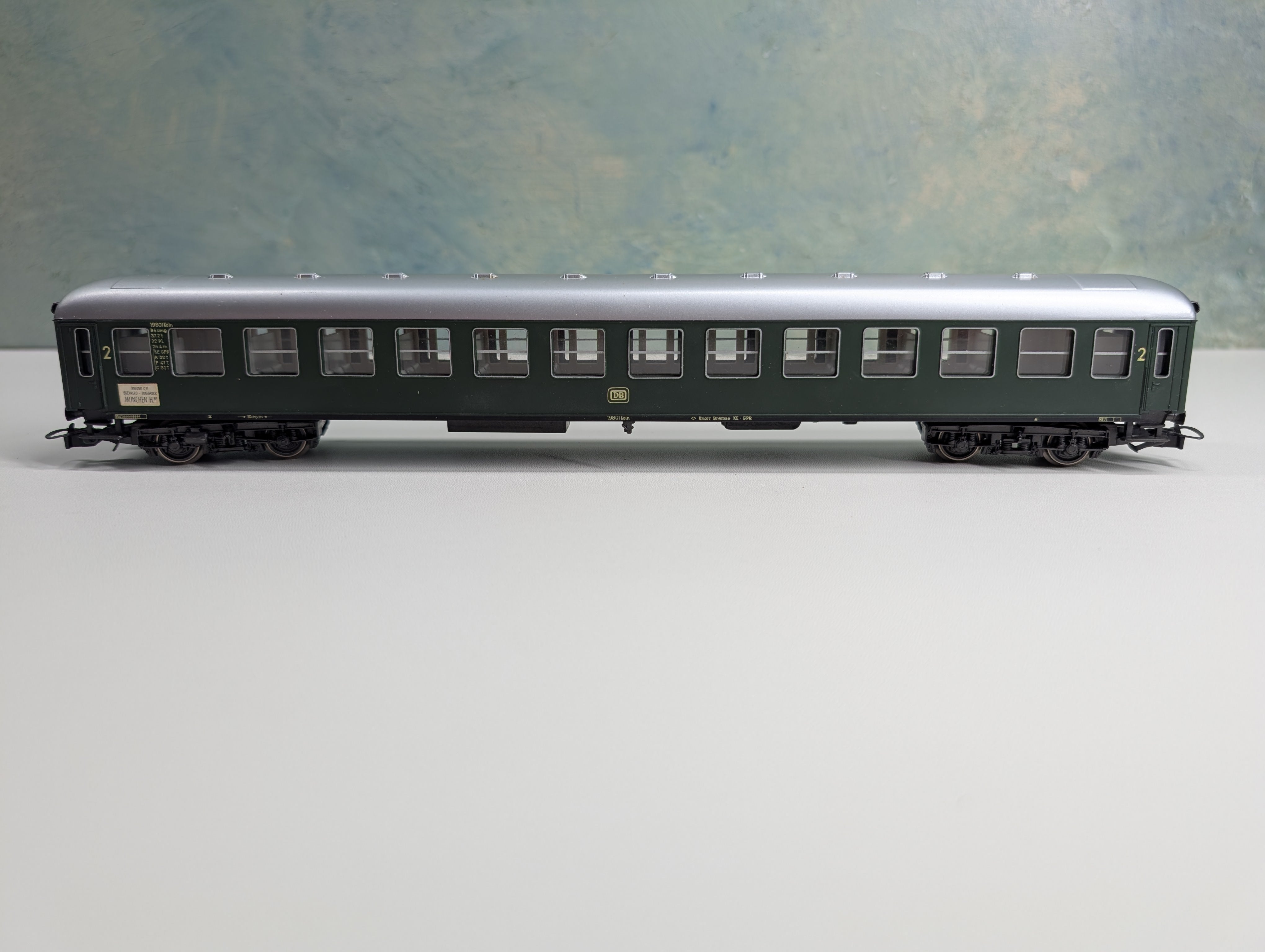 USED Rivarossi 2918 HO Scale 2nd Class Passenger Car DB #2