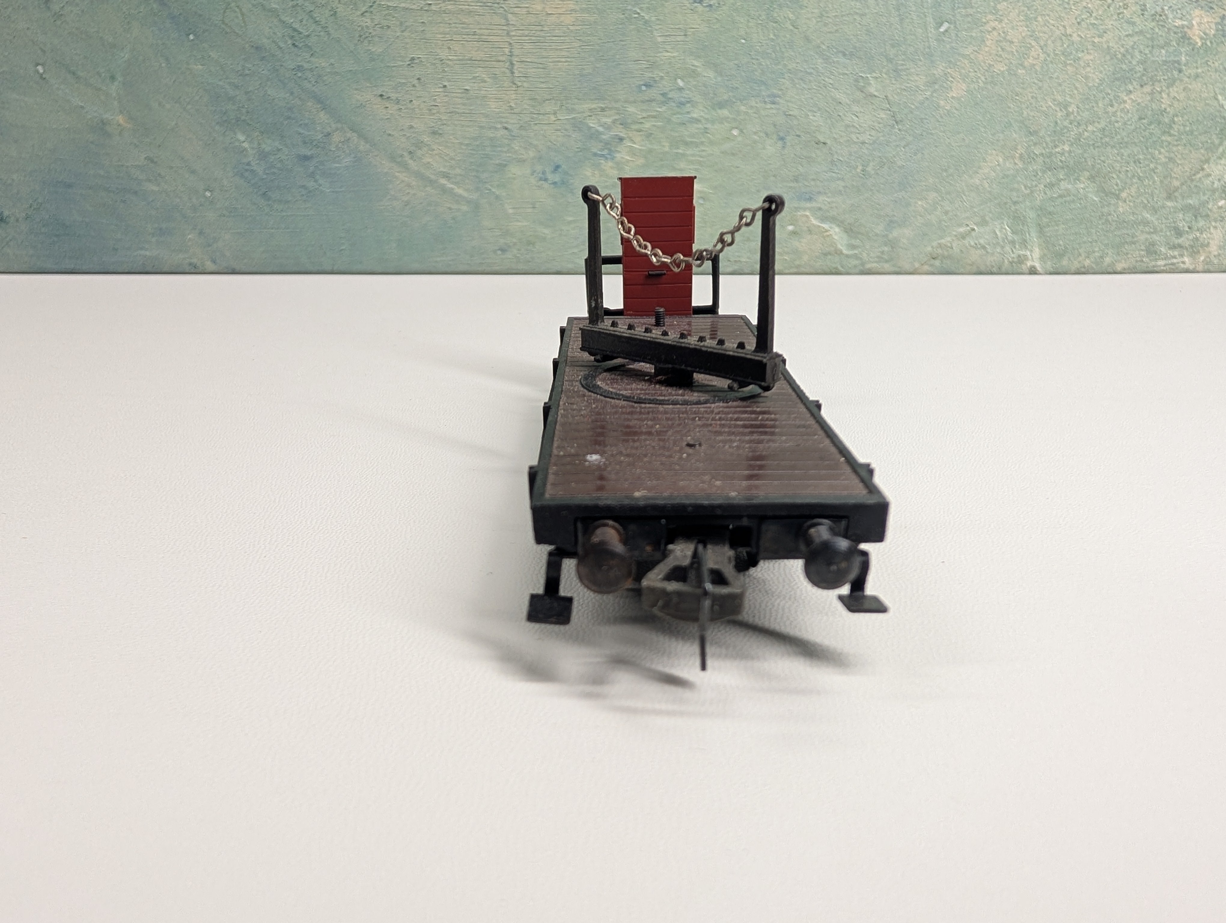 USED Fleischmann HO Scale Turntable Flat Car w/ Brakeman's Cab