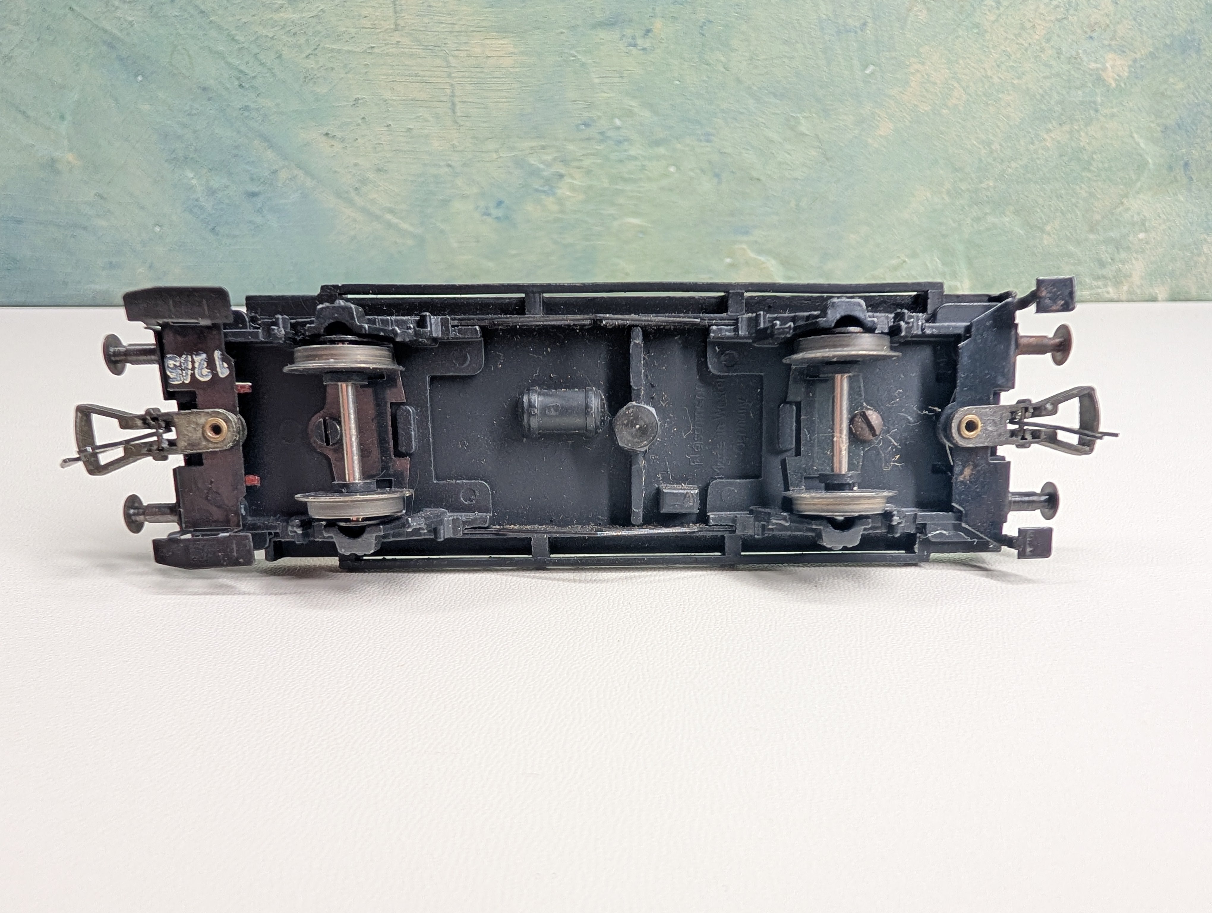 USED Fleischmann HO Scale Turntable Flat Car w/ Brakeman's Cab