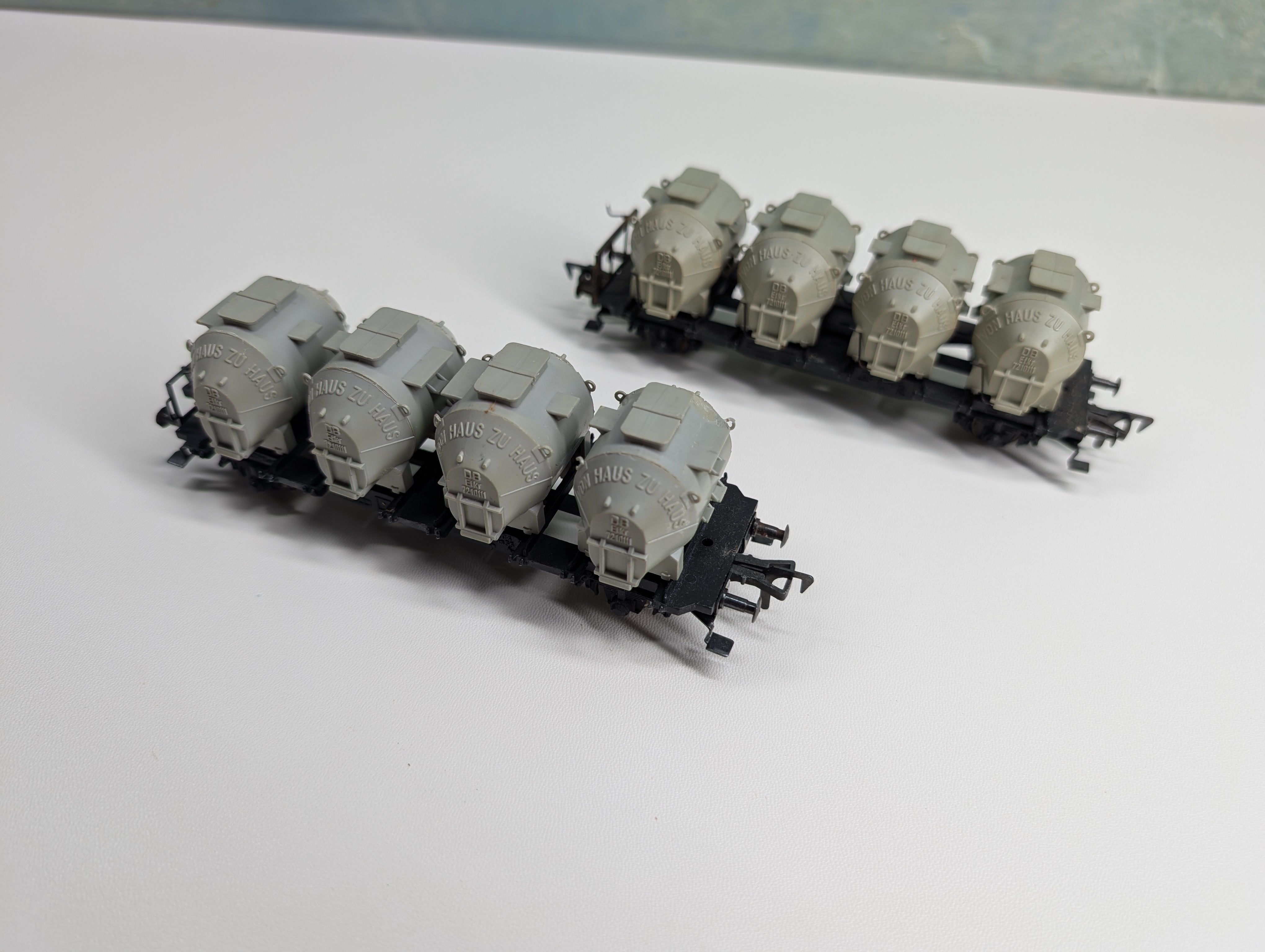 USED Fleischmann HO Scale Cement Carrier Car (2 pcs)