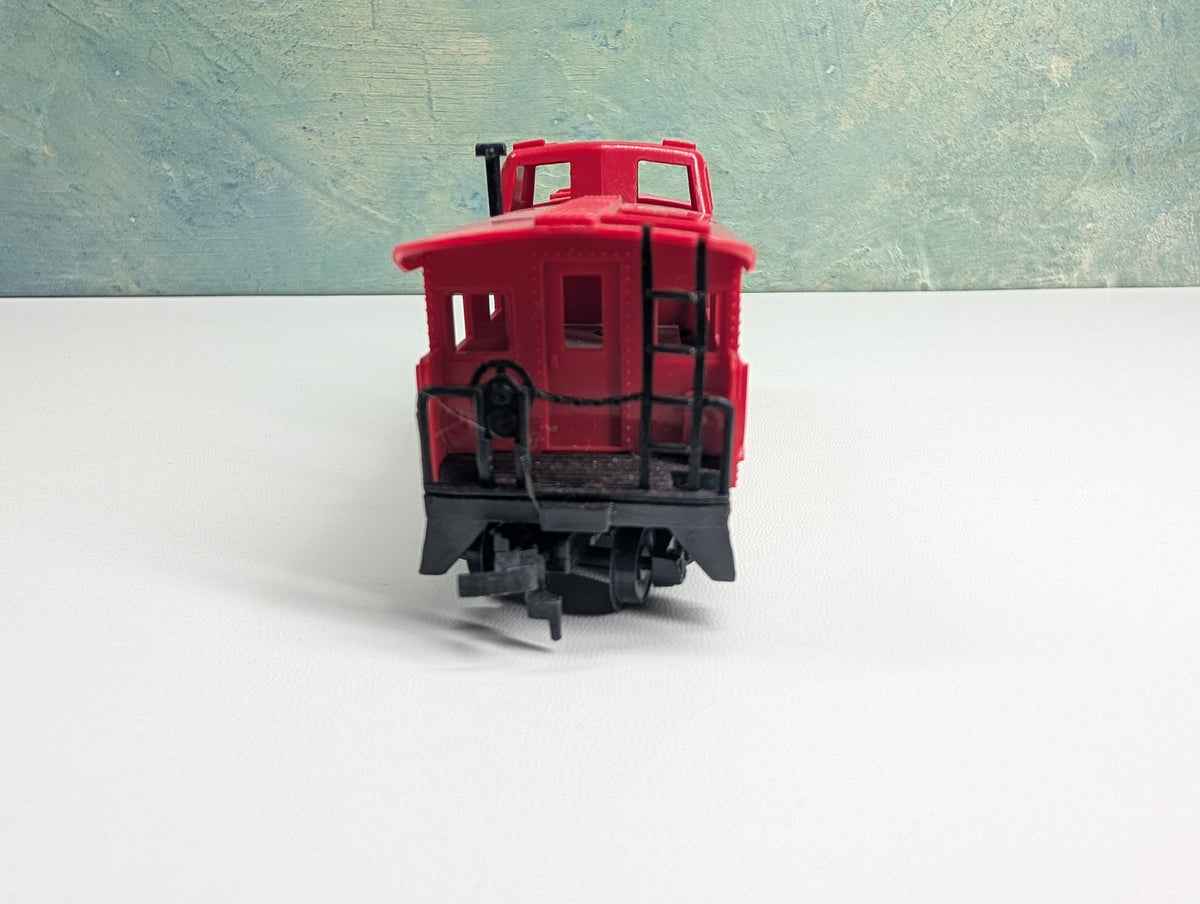 USED Tyco HO Scale Caboose Santa Fe #7240