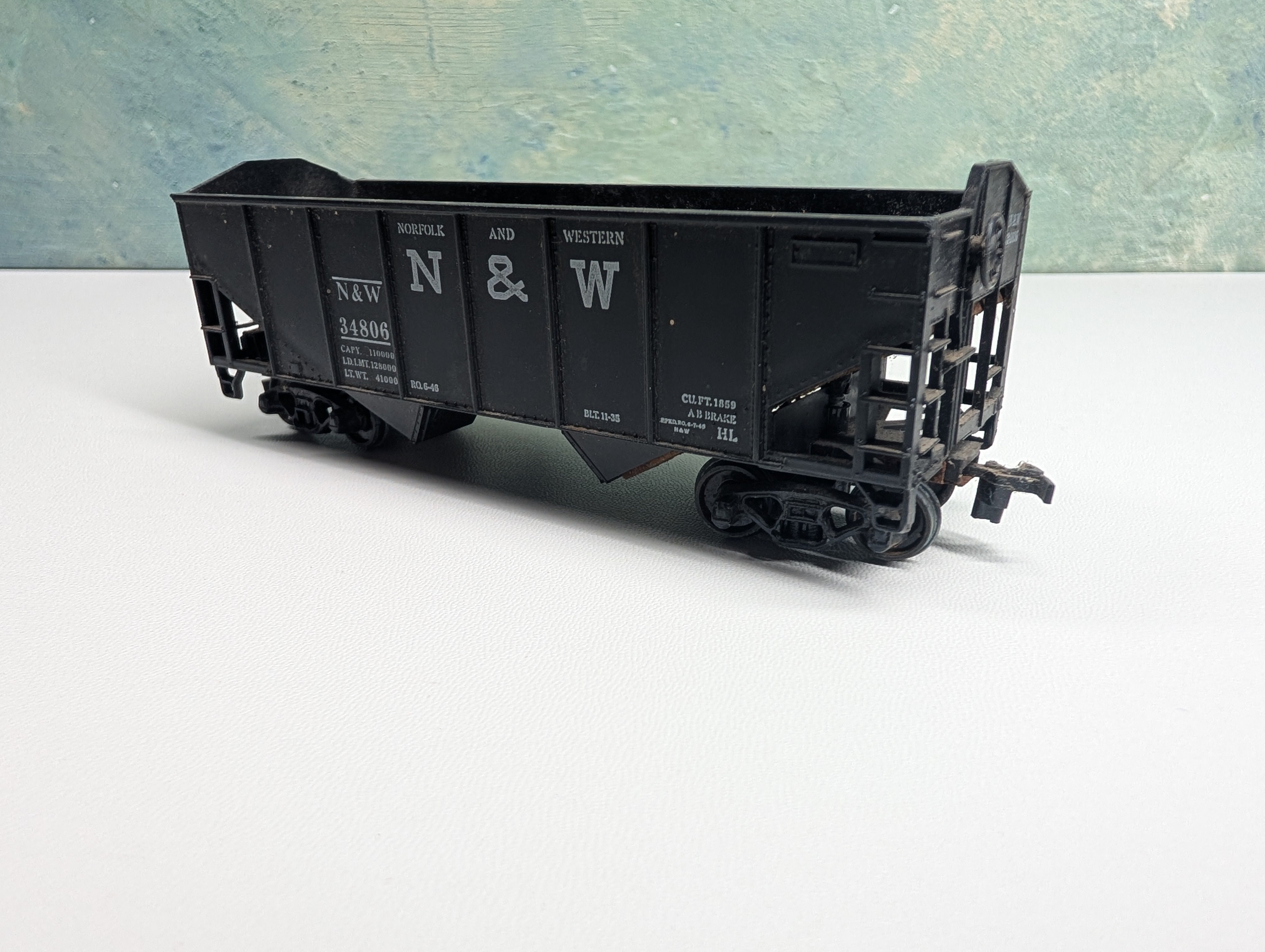 USED Athearn HO Scale 2 Bay Open Hopper Norfolk & Western NW #34806