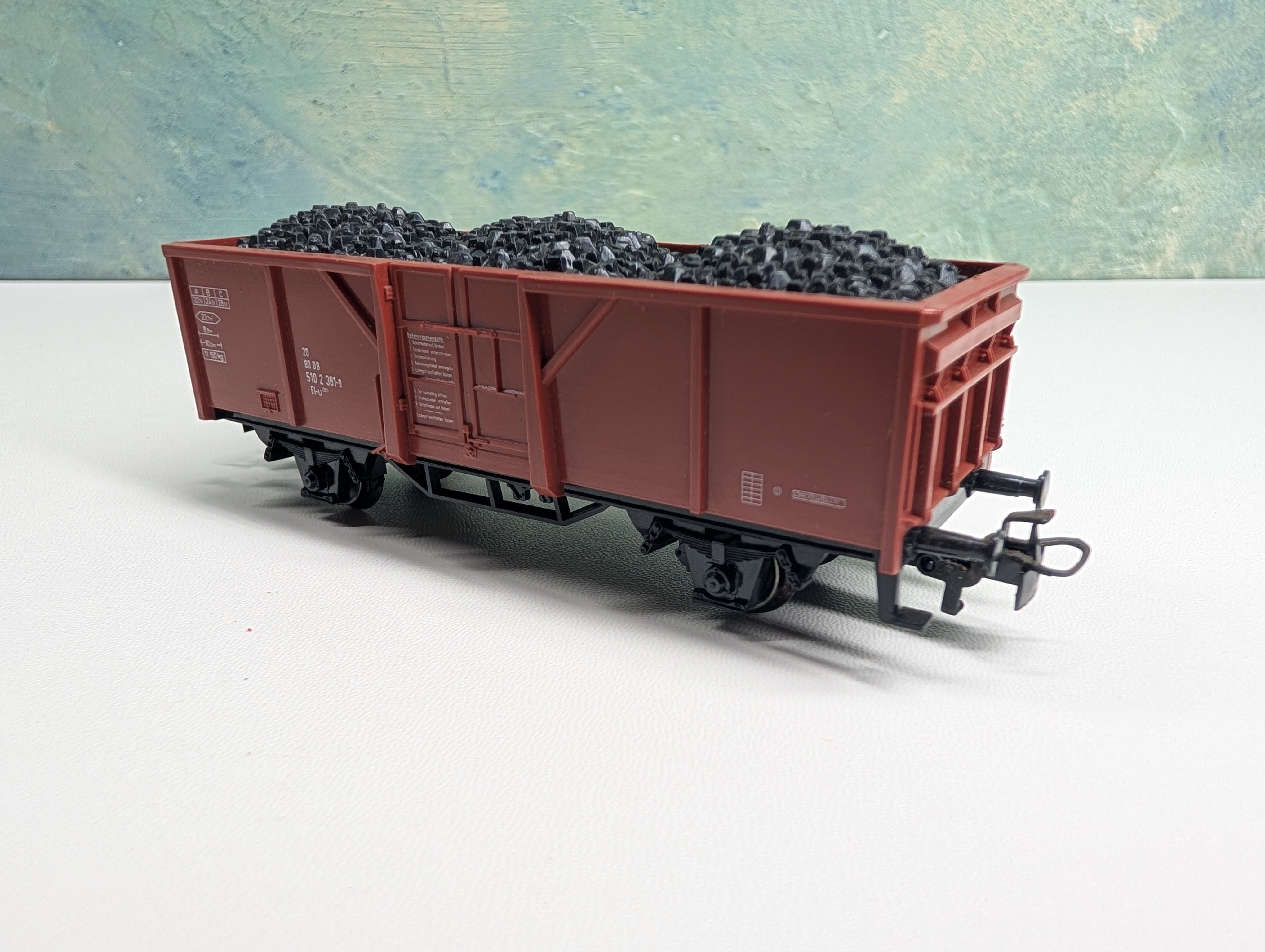 USED Marklin HO Scale Hopper Coal Wagon