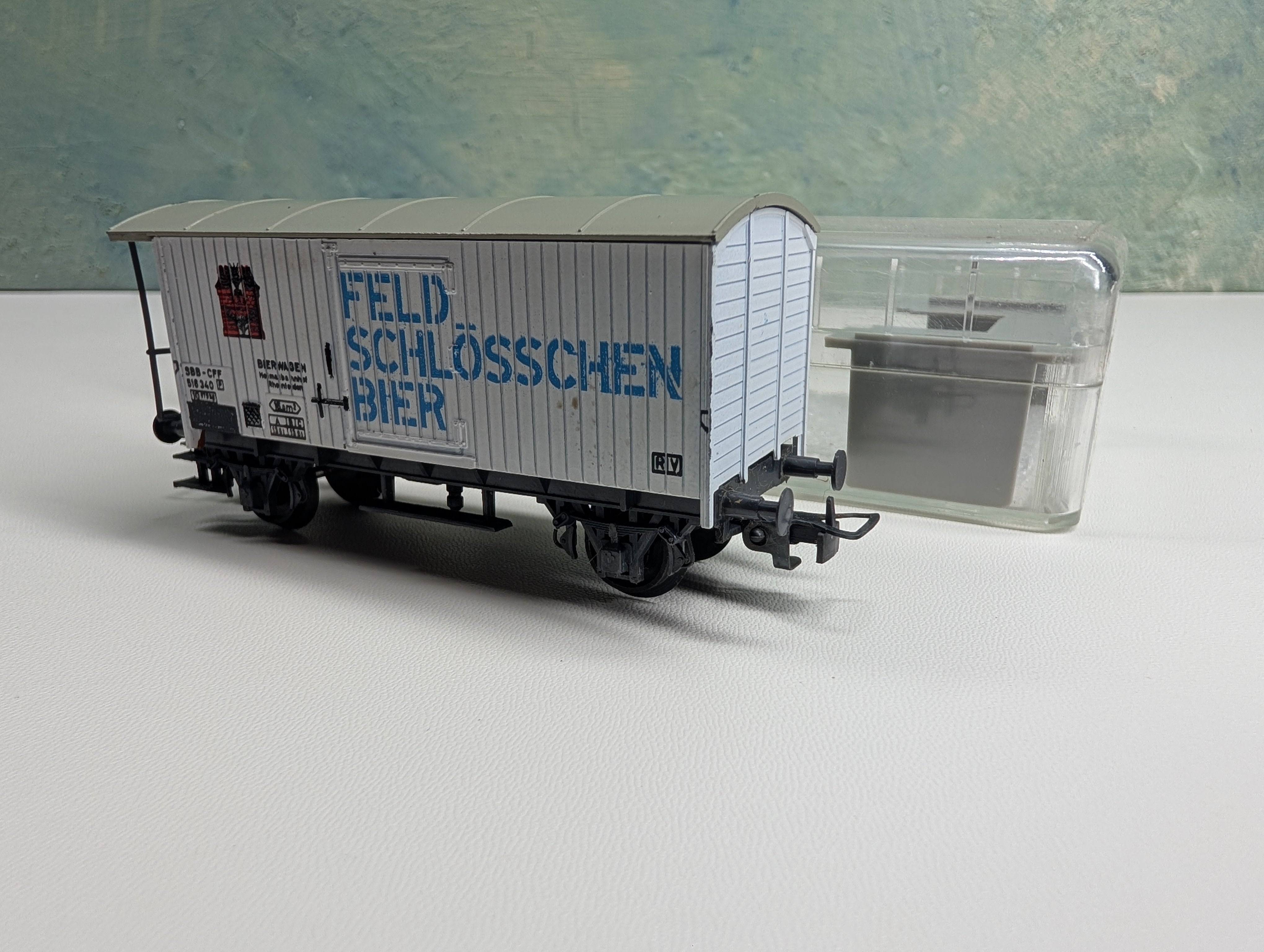 USED Liliput HO Scale Beer Wagon, Beer Car Feld Schlosschen Bier #516340P