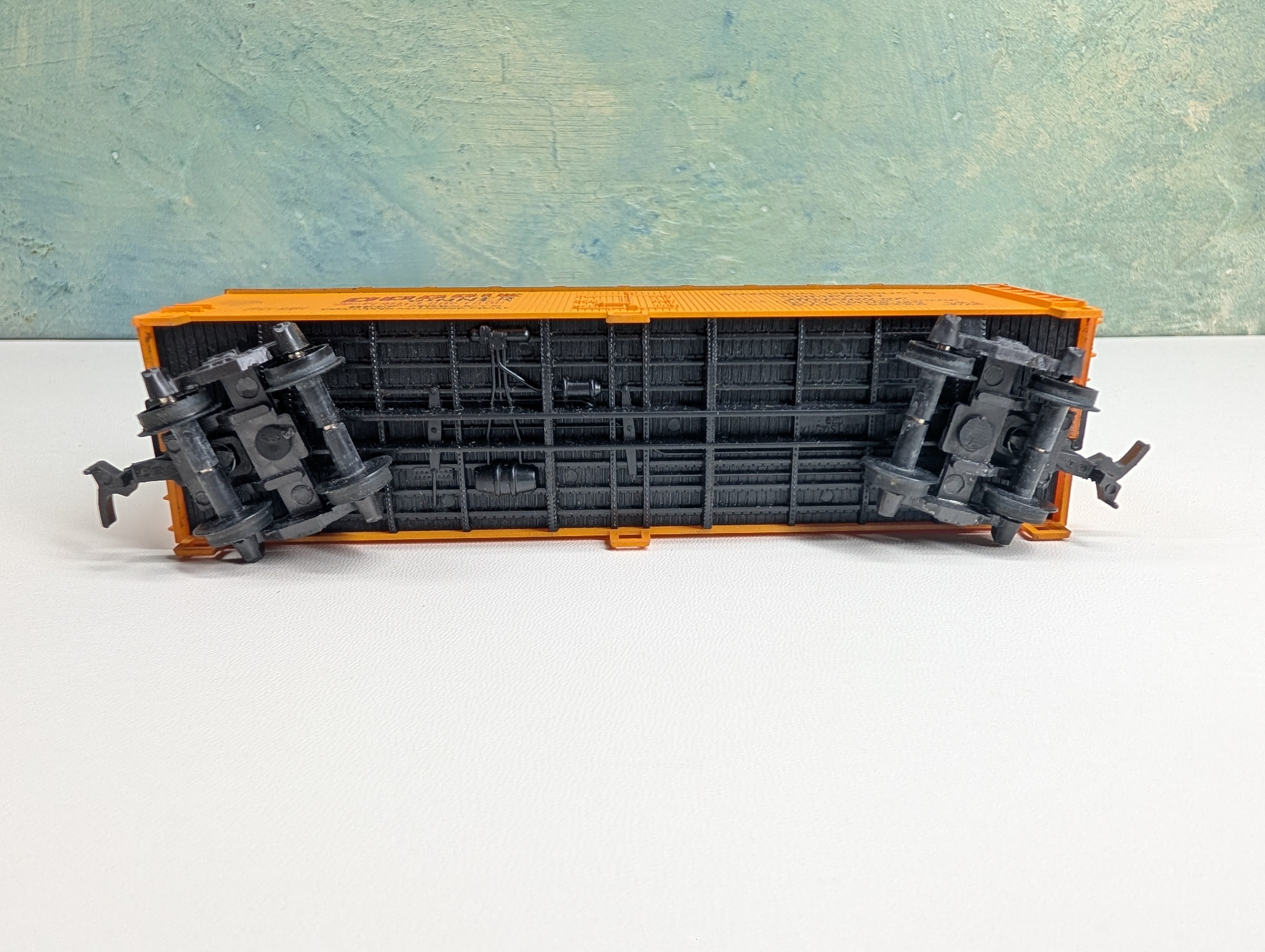 USED HO Scale 40' Box Car Doggie Dinner Beef Products GARE #60224