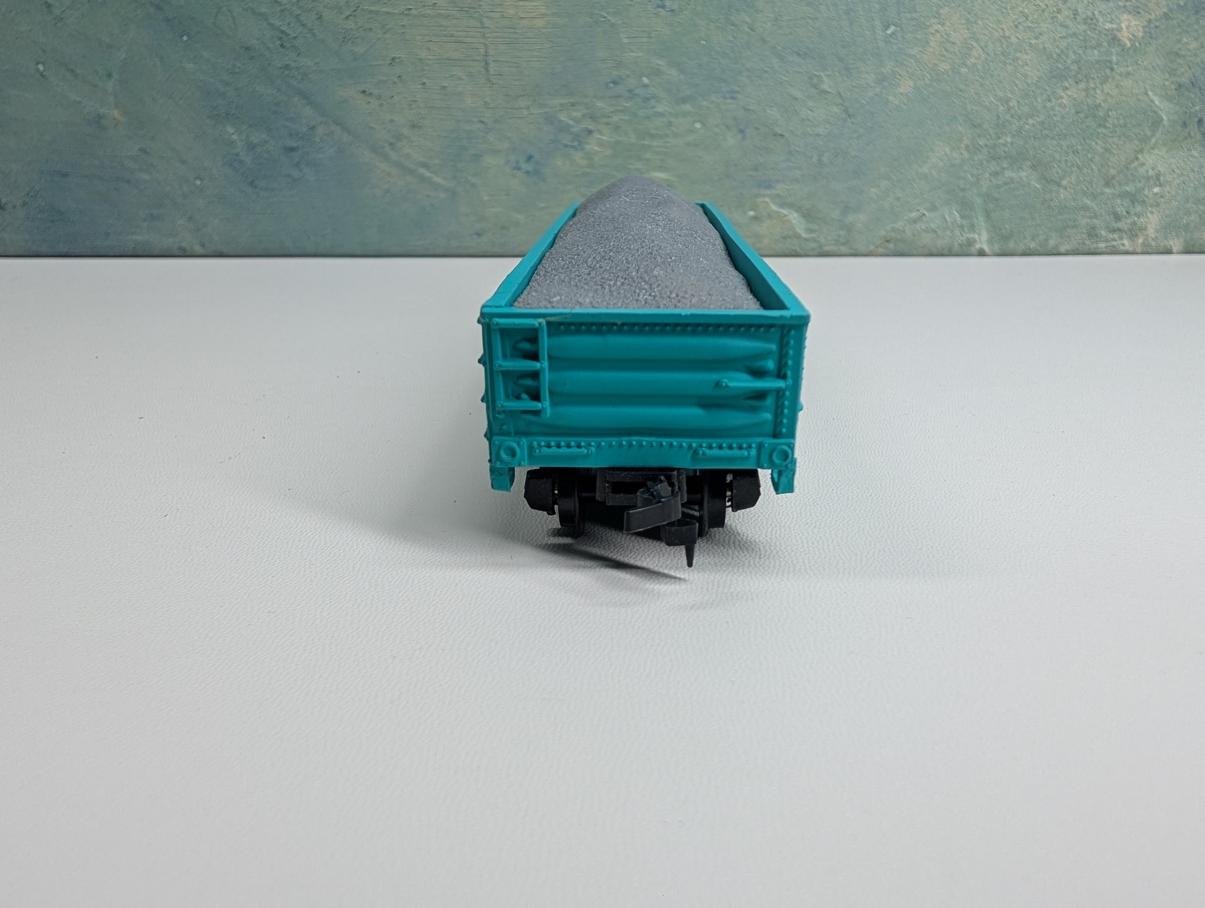 USED AHM HO Scale Gondola w/ Load Pittsburgh and Lake Erie P&LE #43245