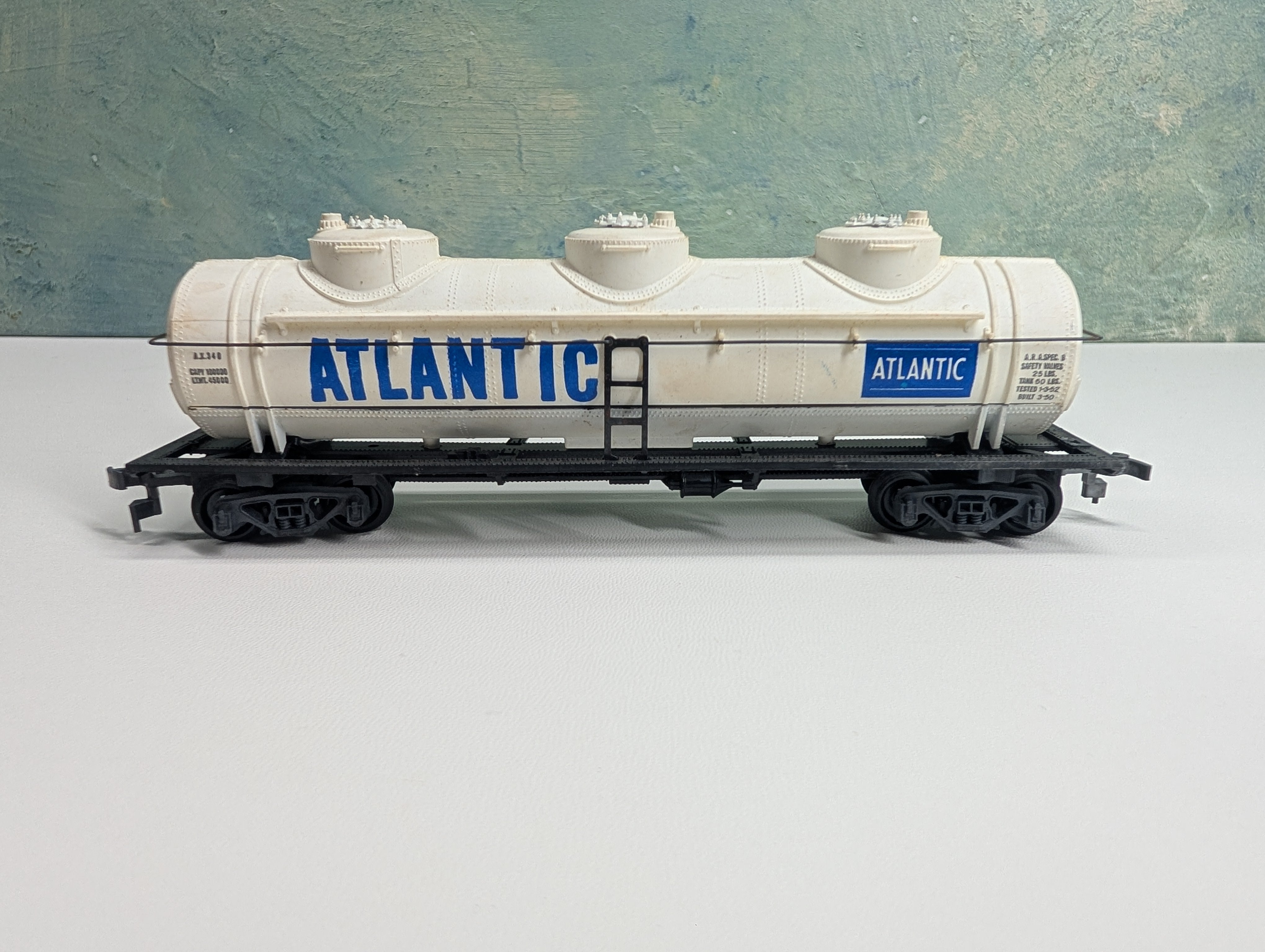 USED HO Scale Triple Dome Tank Car Atlantic AX #340