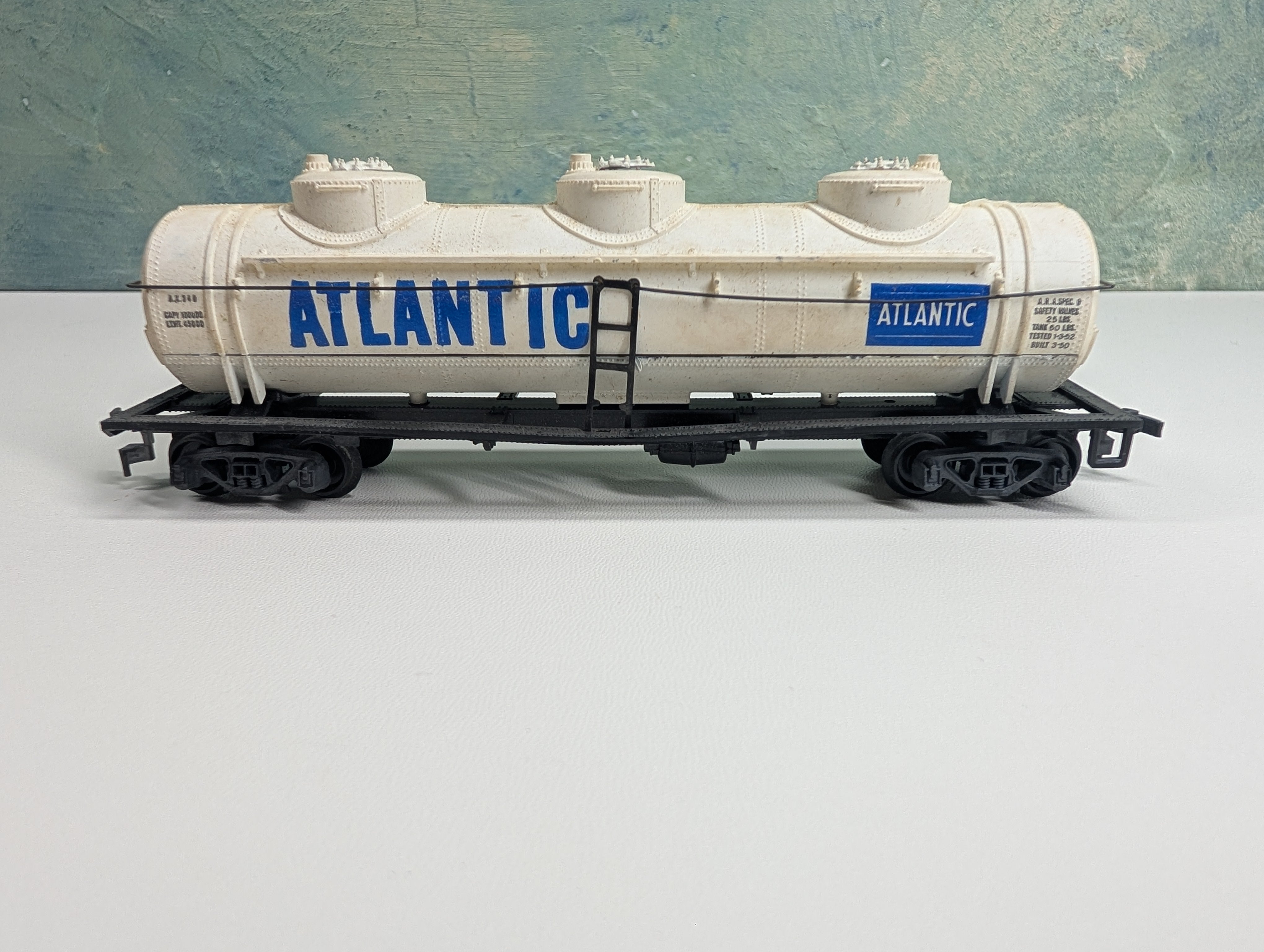 USED HO Scale Triple Dome Tank Car Atlantic AX #340