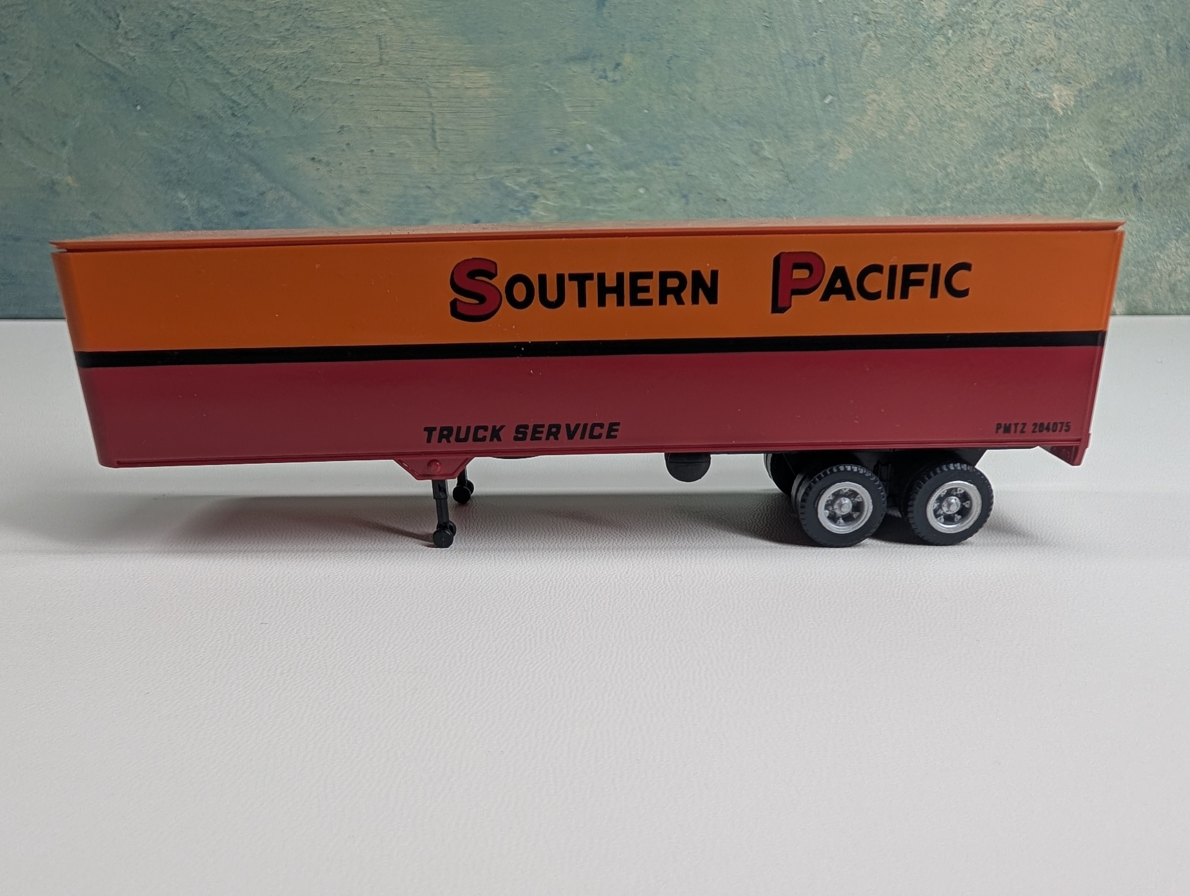 USED HO Scale 40' Trailer Southern Pacific PMTZ #204075