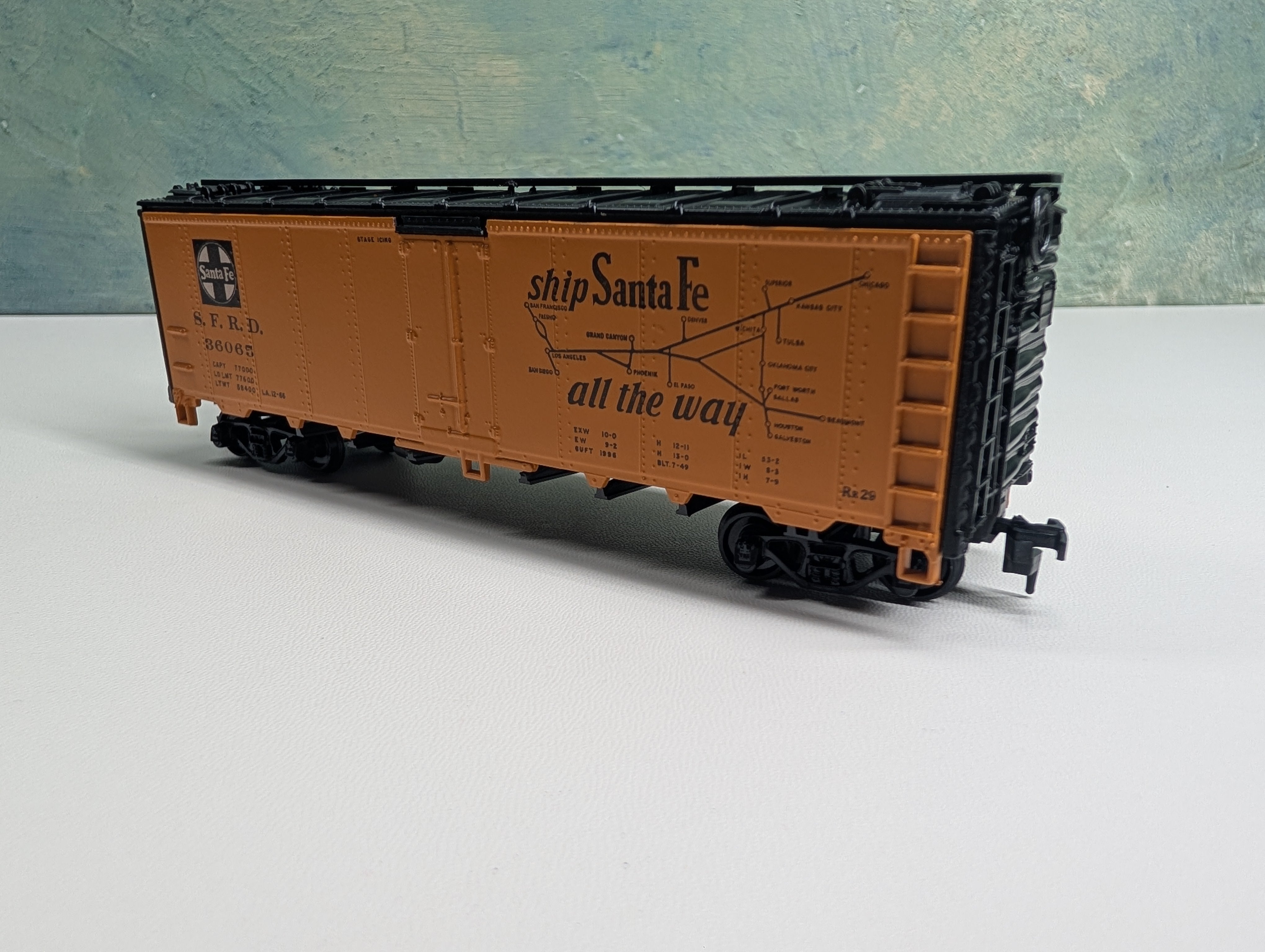 USED Athearn HO Scale 40' Reefer Santa Fe SFRD #36065