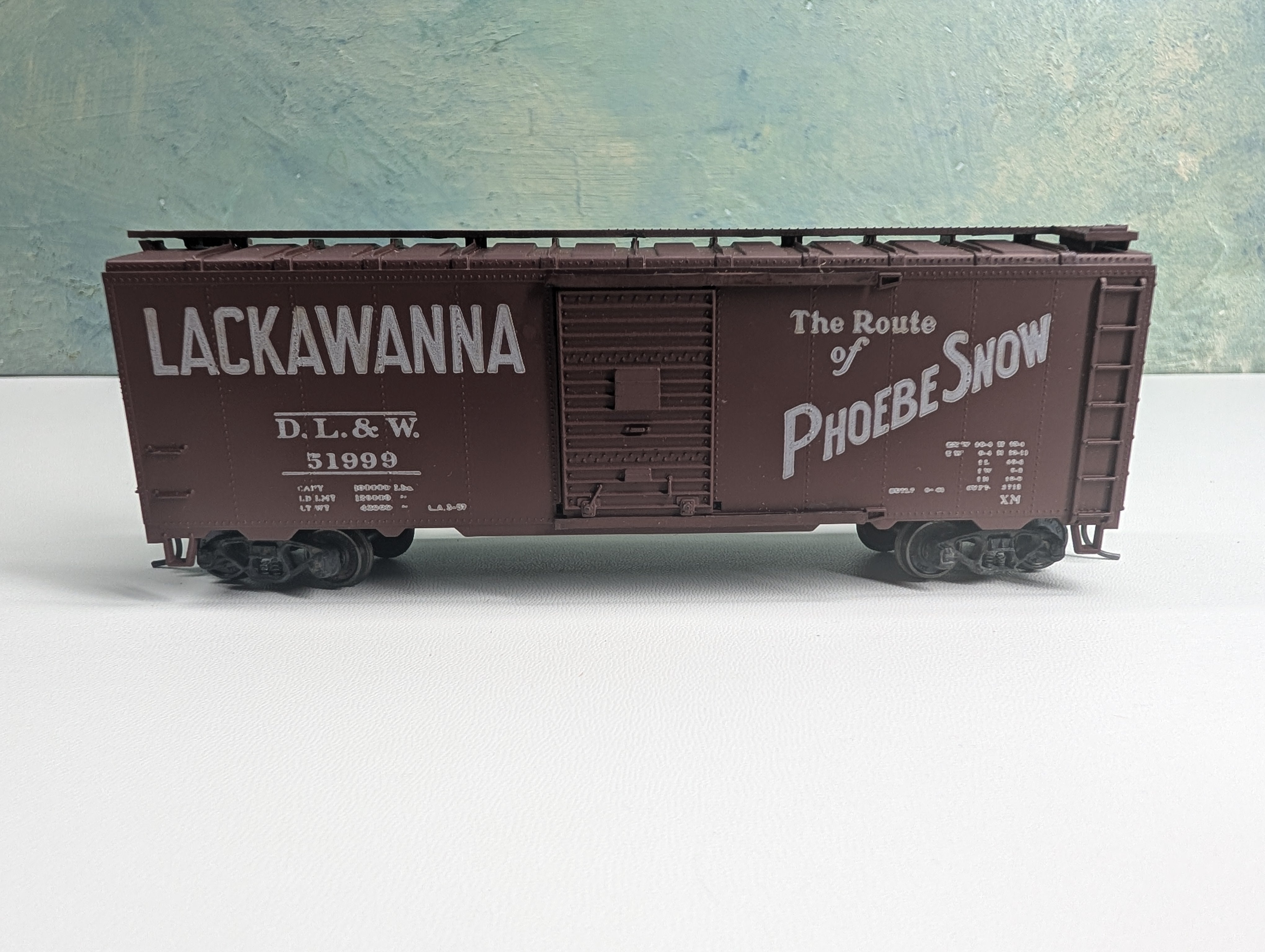 USED Athearn HO Scale 40' Box Car Lackawanna DL&W #51999 RailRunner Custom