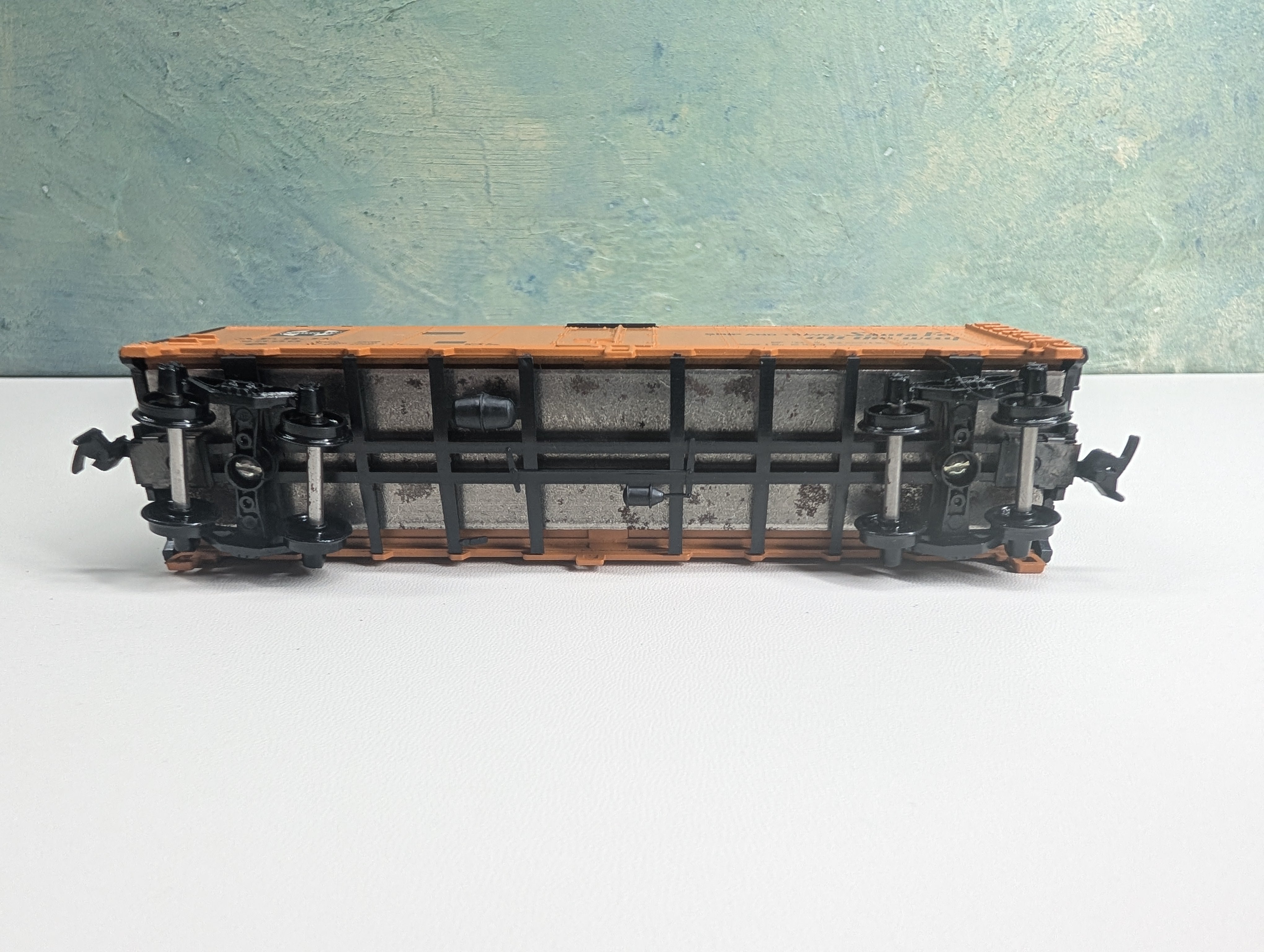 USED Athearn HO Scale 40' Reefer Santa Fe SFRD #8396