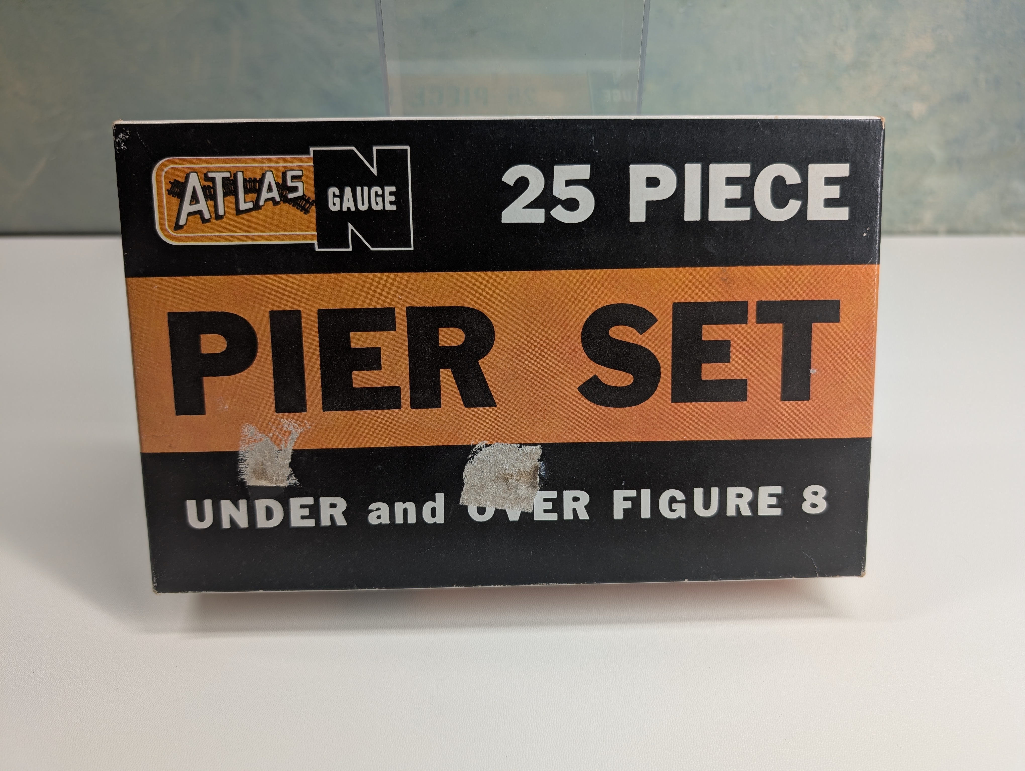 USED Atlas 2541 N Scale Over'N Under Pier Set (25 pcs)