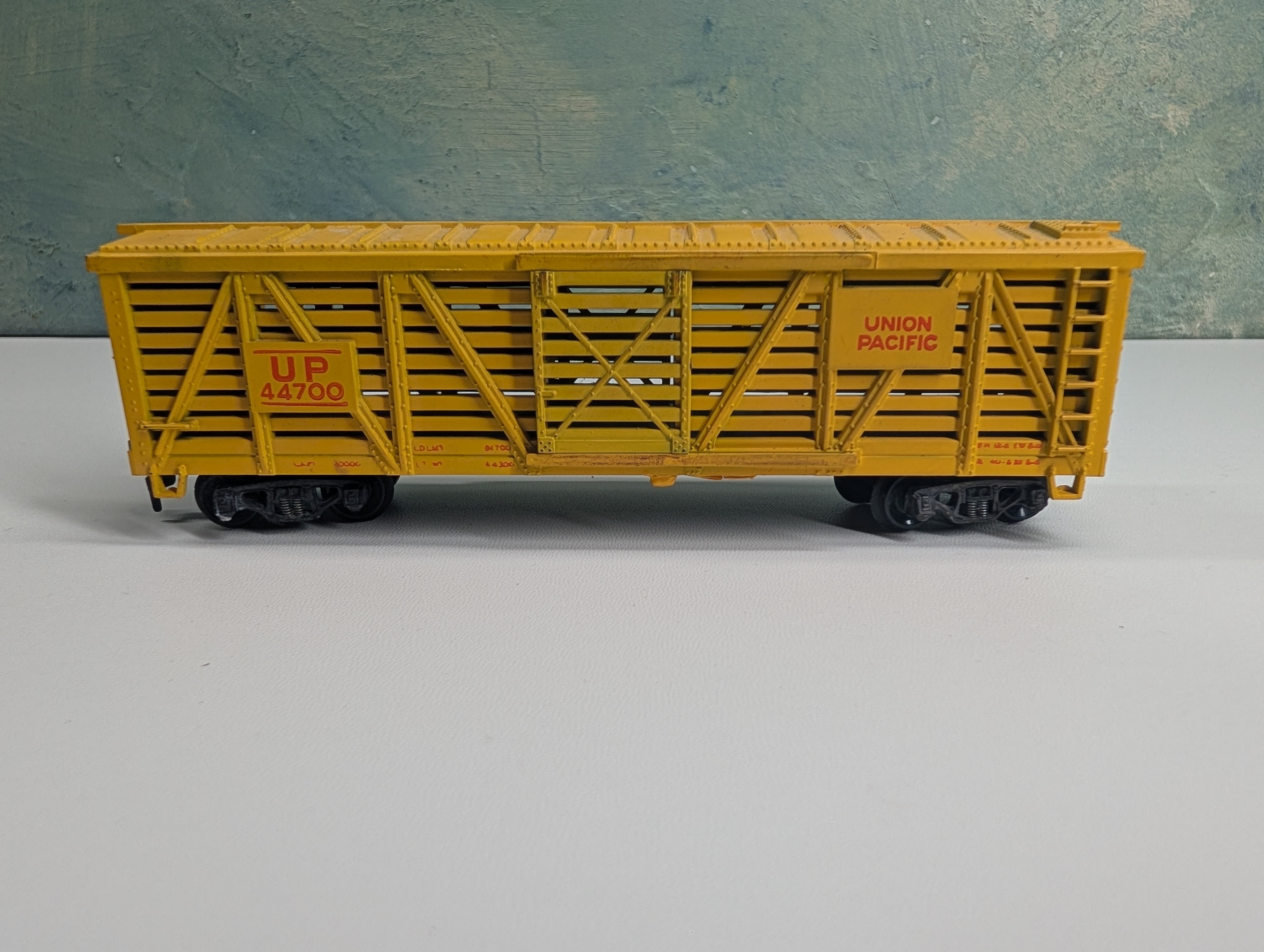 USED Varney HO Scale Cattle Stock Car Union Pacific UP #44700