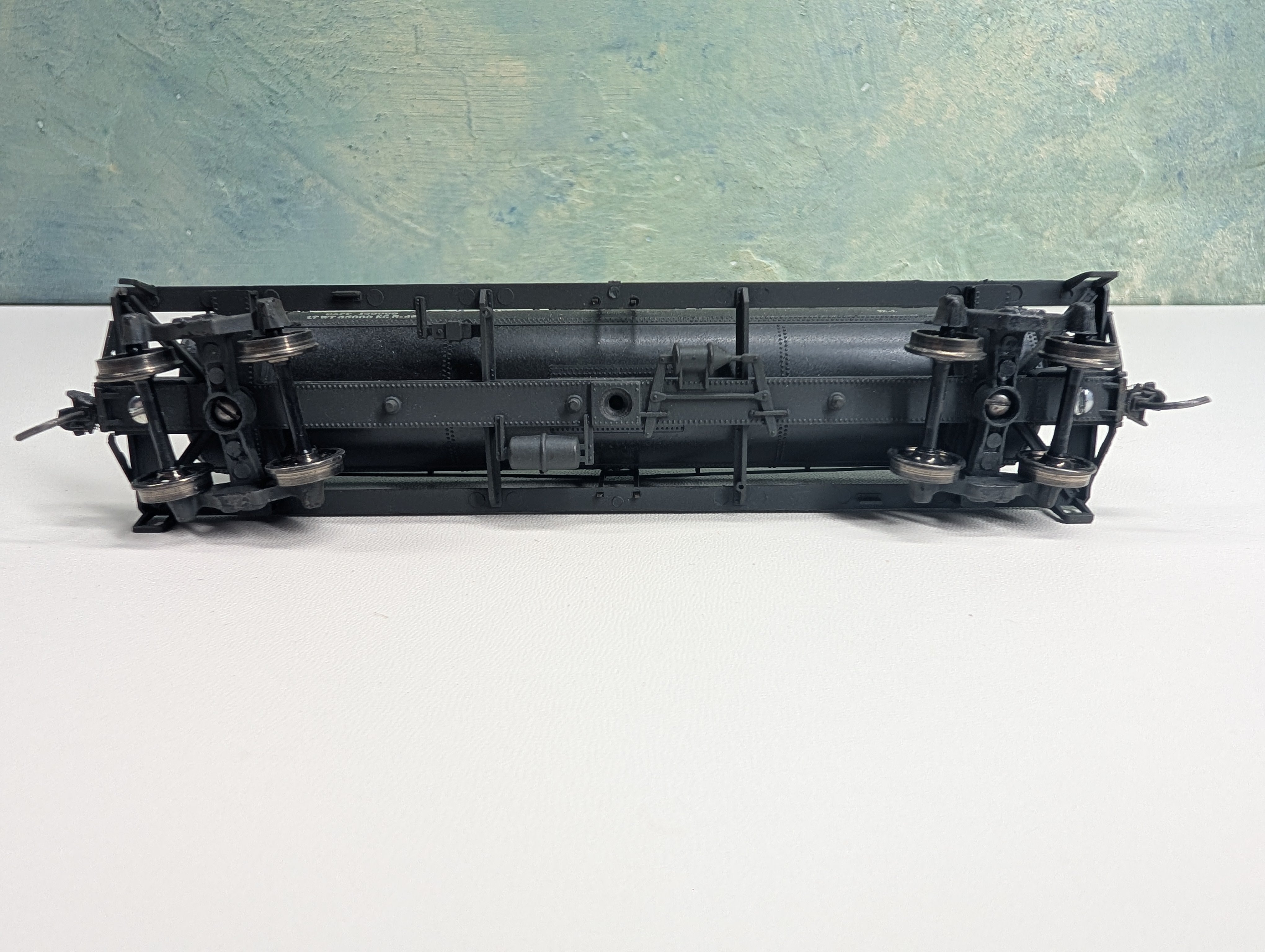 USED Athearn HO Scale Single Dome Tank Car Santa Fe ATSF #100801 Weathered, Metal Wheels