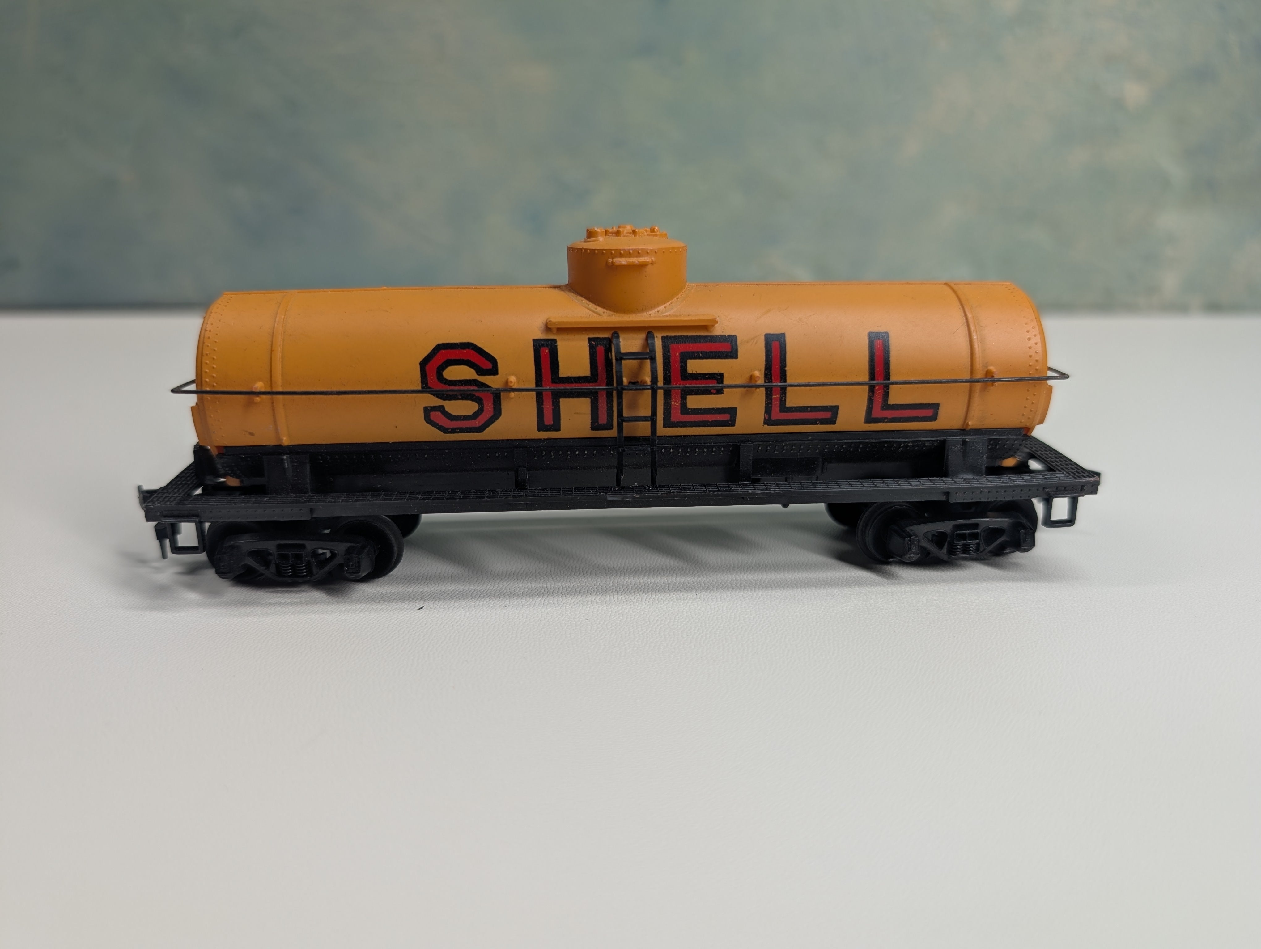 USED Tyco HO Scale Single Dome Tank Car Shell