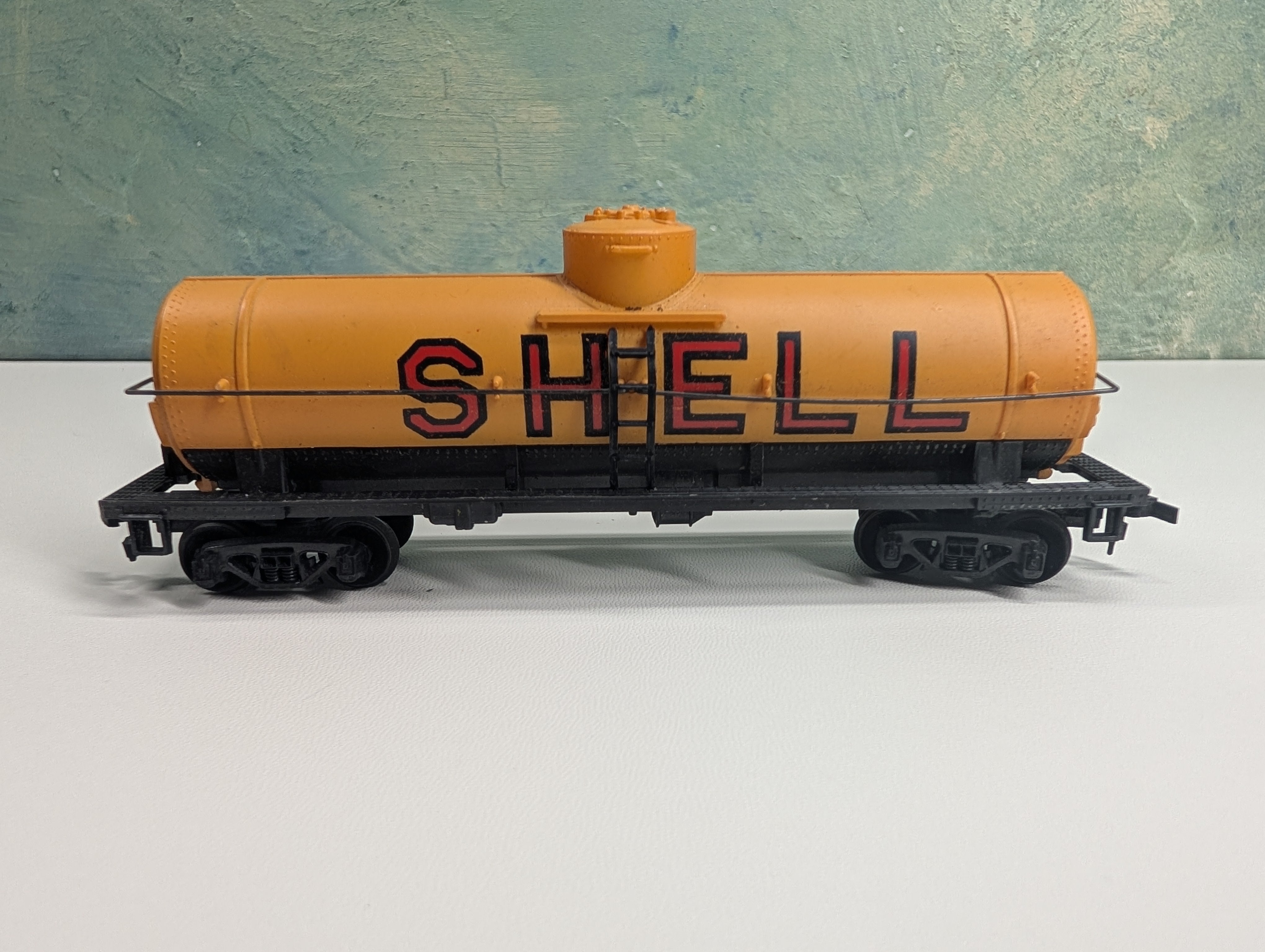 USED Tyco HO Scale Single Dome Tank Car Shell