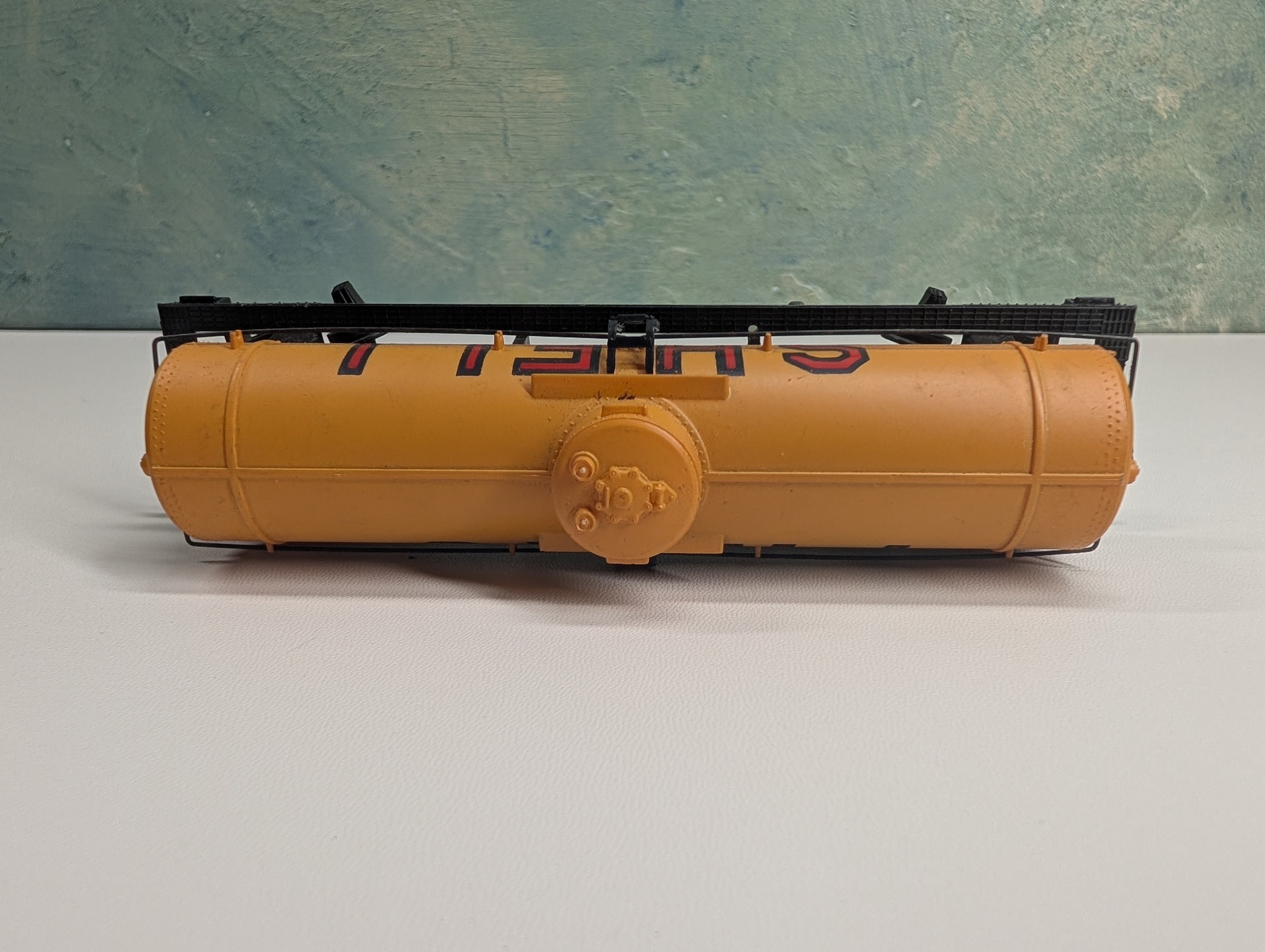 USED Tyco HO Scale Single Dome Tank Car Shell
