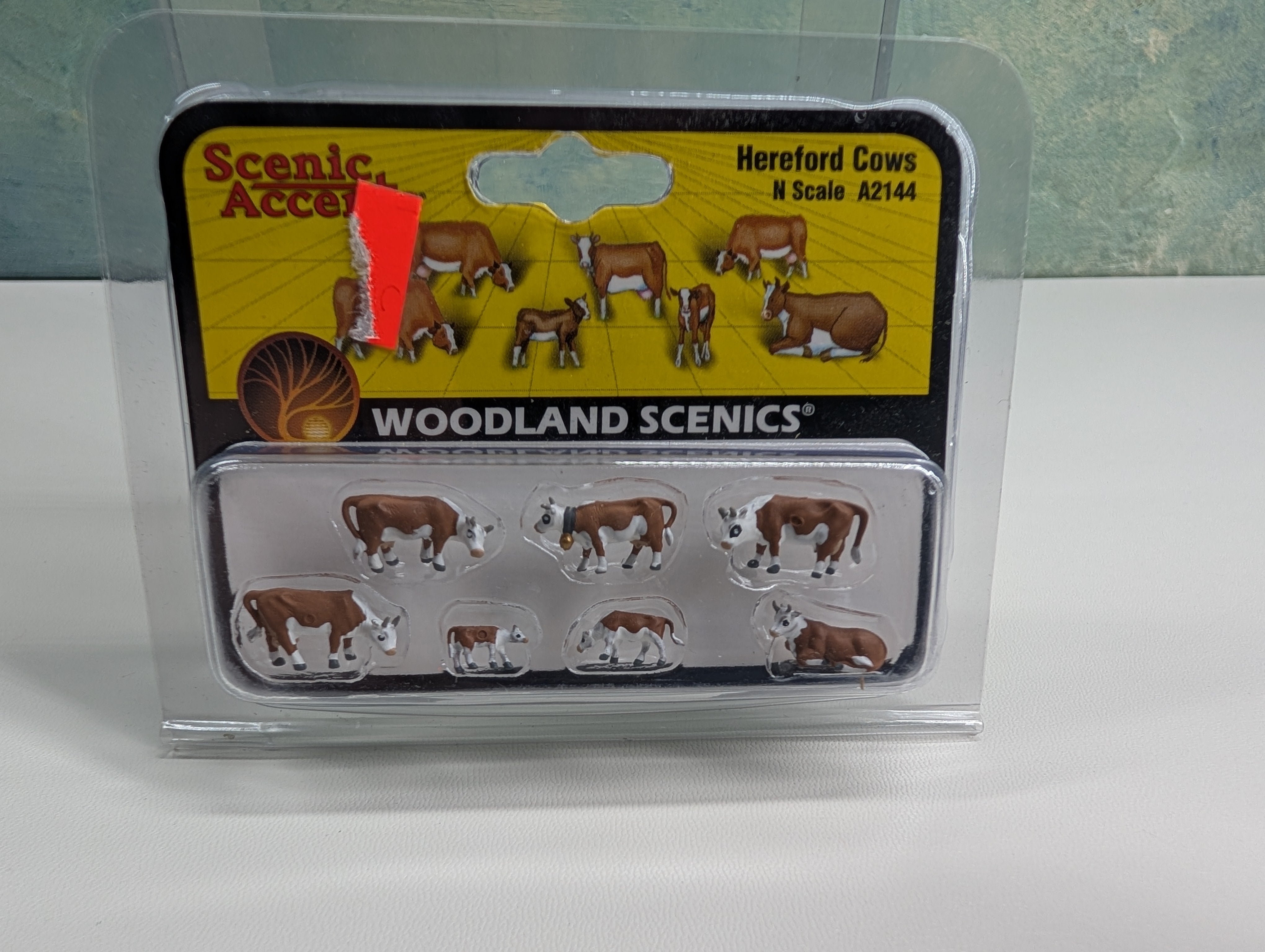 Woodland Scenics A2144 N Scale Hereford Cows (7 pcs)