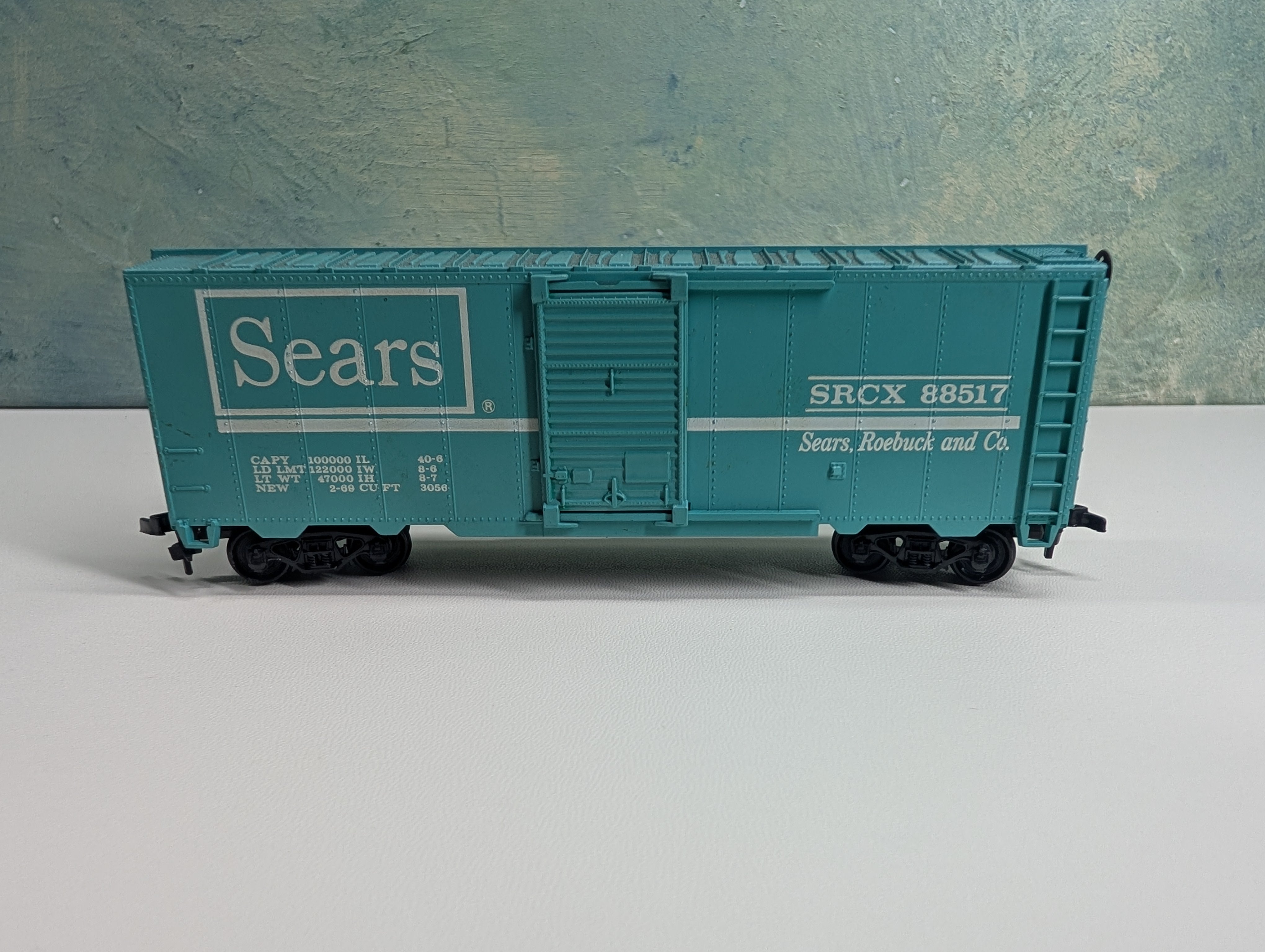 USED Lionel HO Scale 40' Box Car Sears SRCX #88517