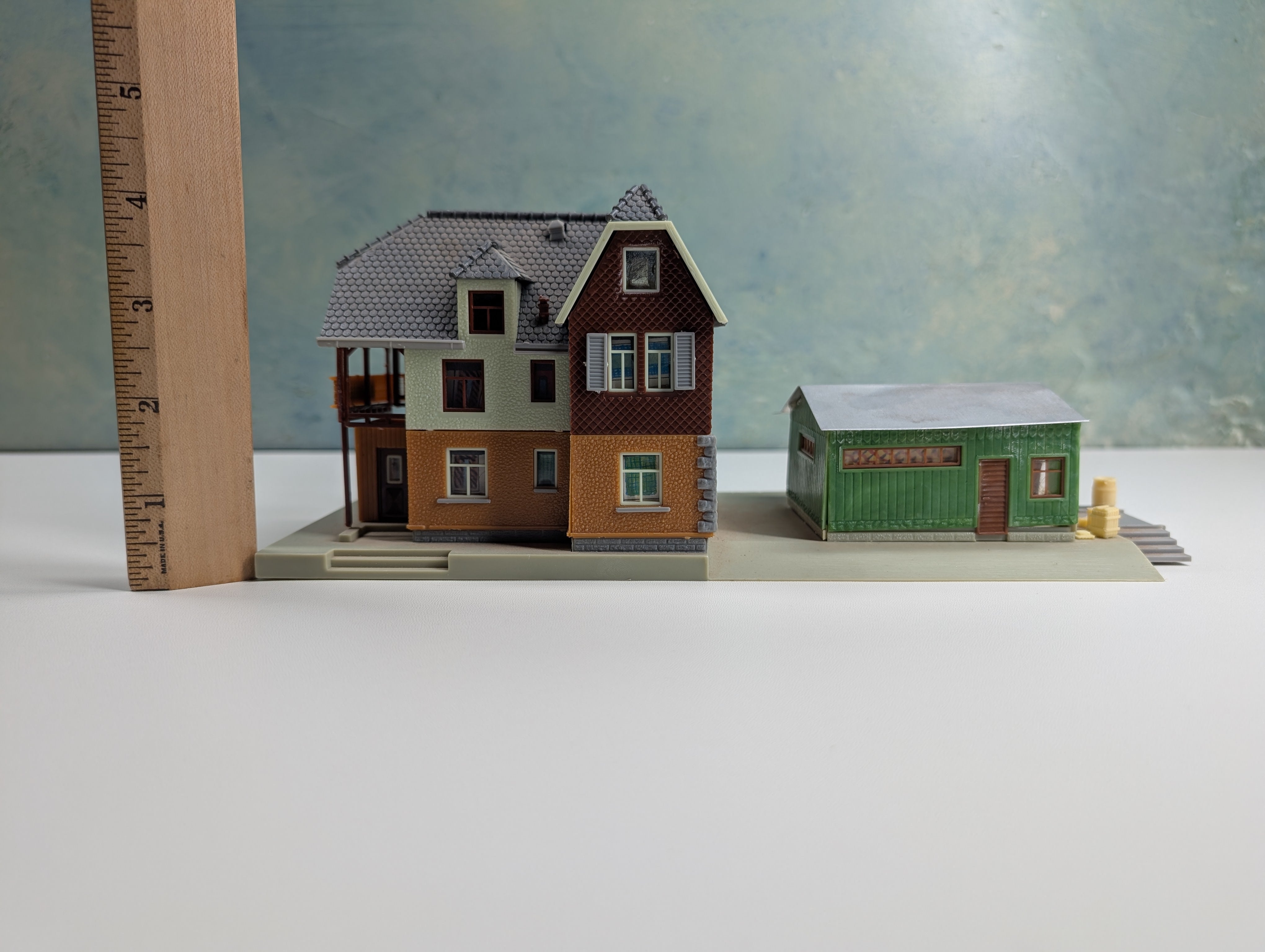 USED Faller 101 HO Scale Burgdorf Train Station