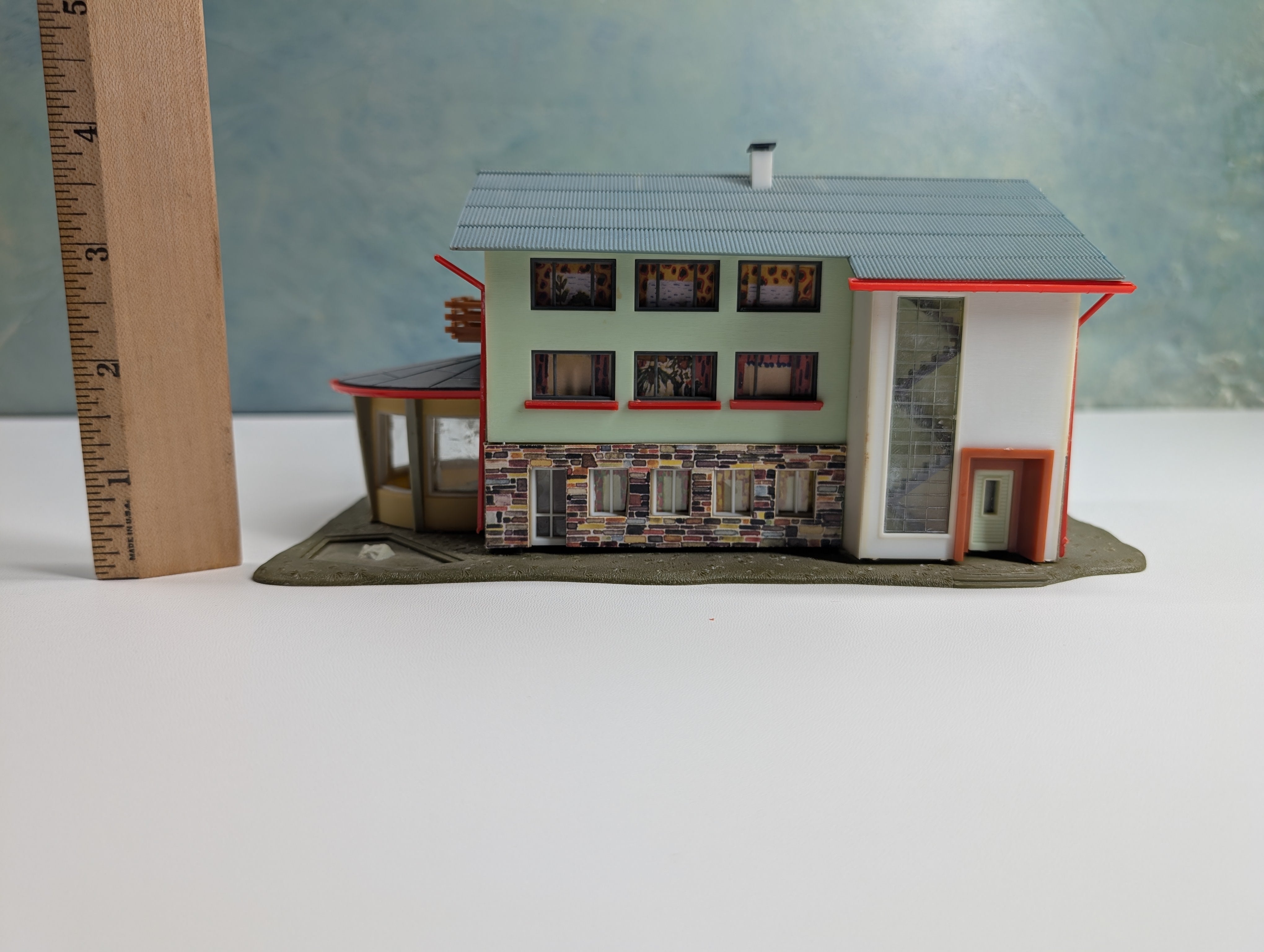 USED Faller 21901 HO Scale Hotel Cafe