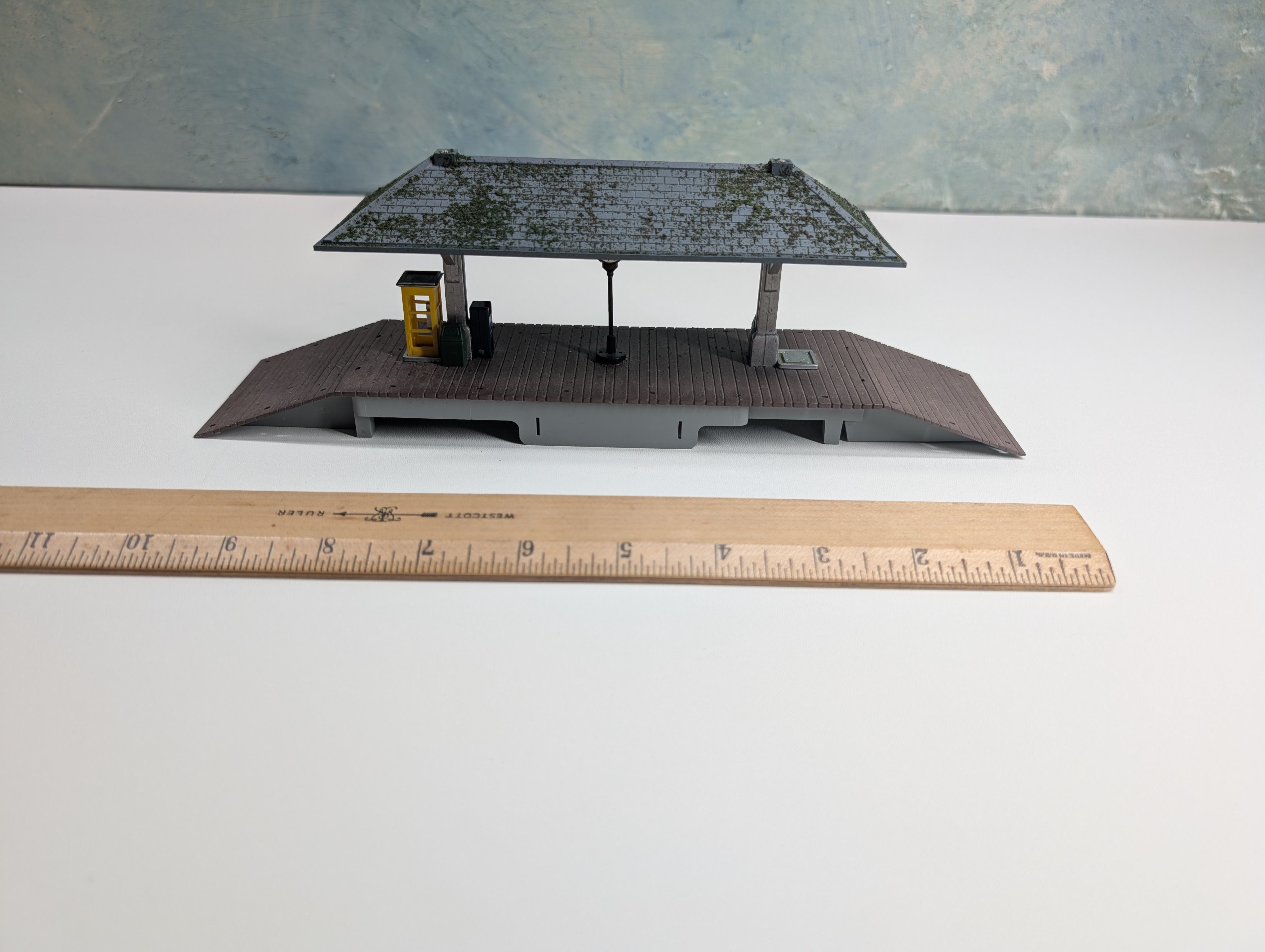 USED HO Scale Train Station Platform w/ Details (Weathered)
