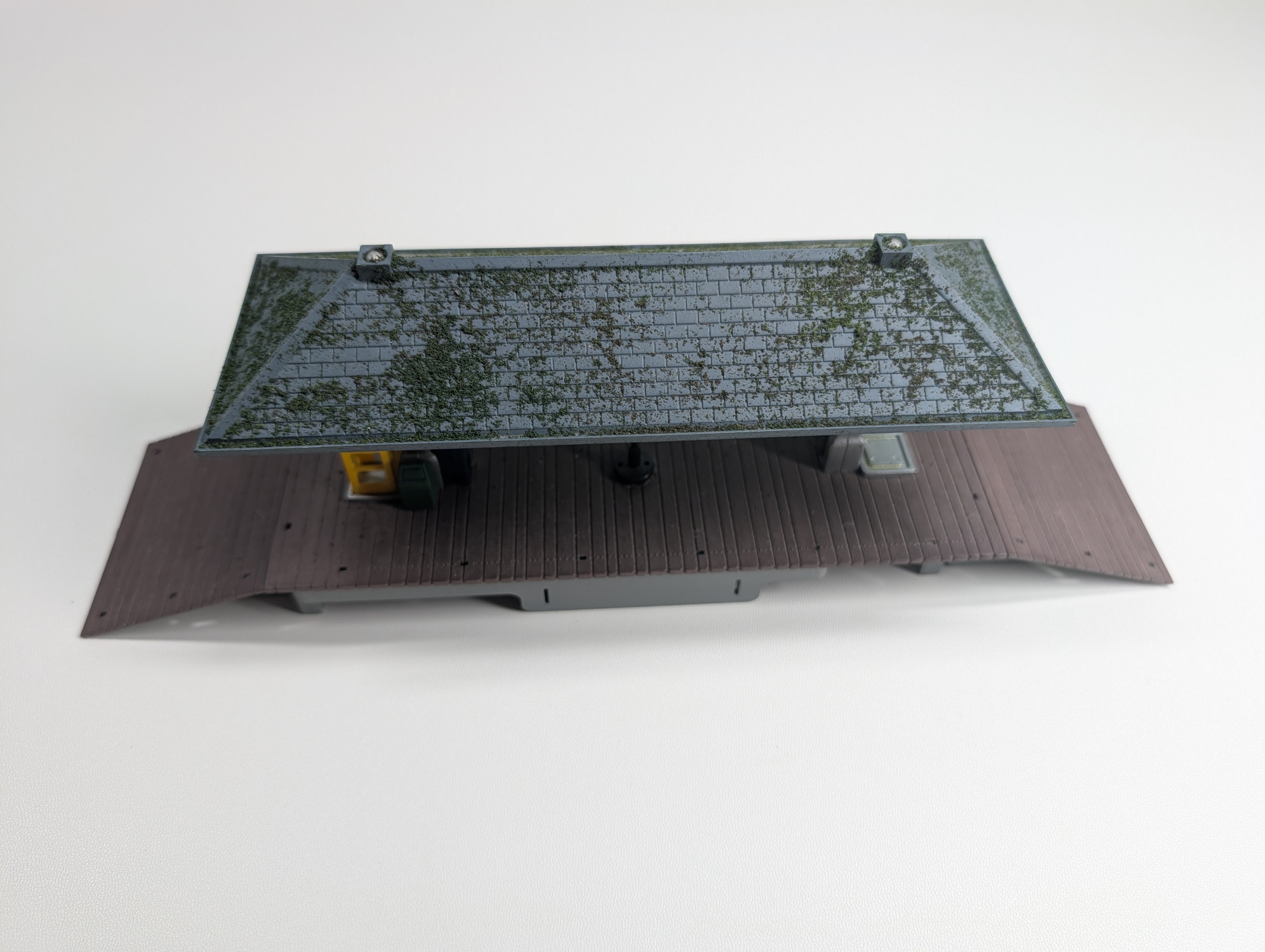 USED HO Scale Train Station Platform w/ Details (Weathered)