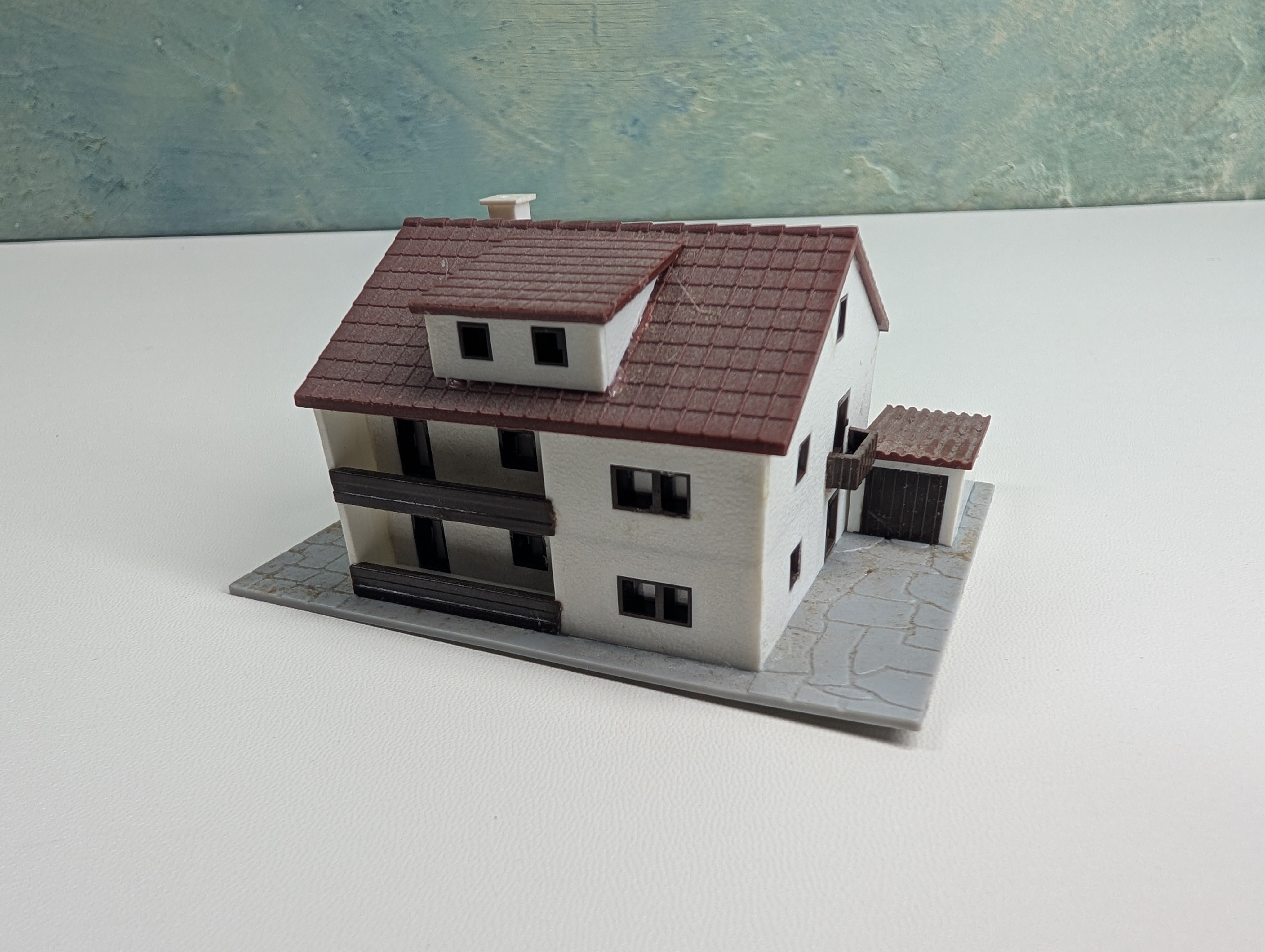 USED Marklin 8964 Z Scale Mini-Club European Modern House