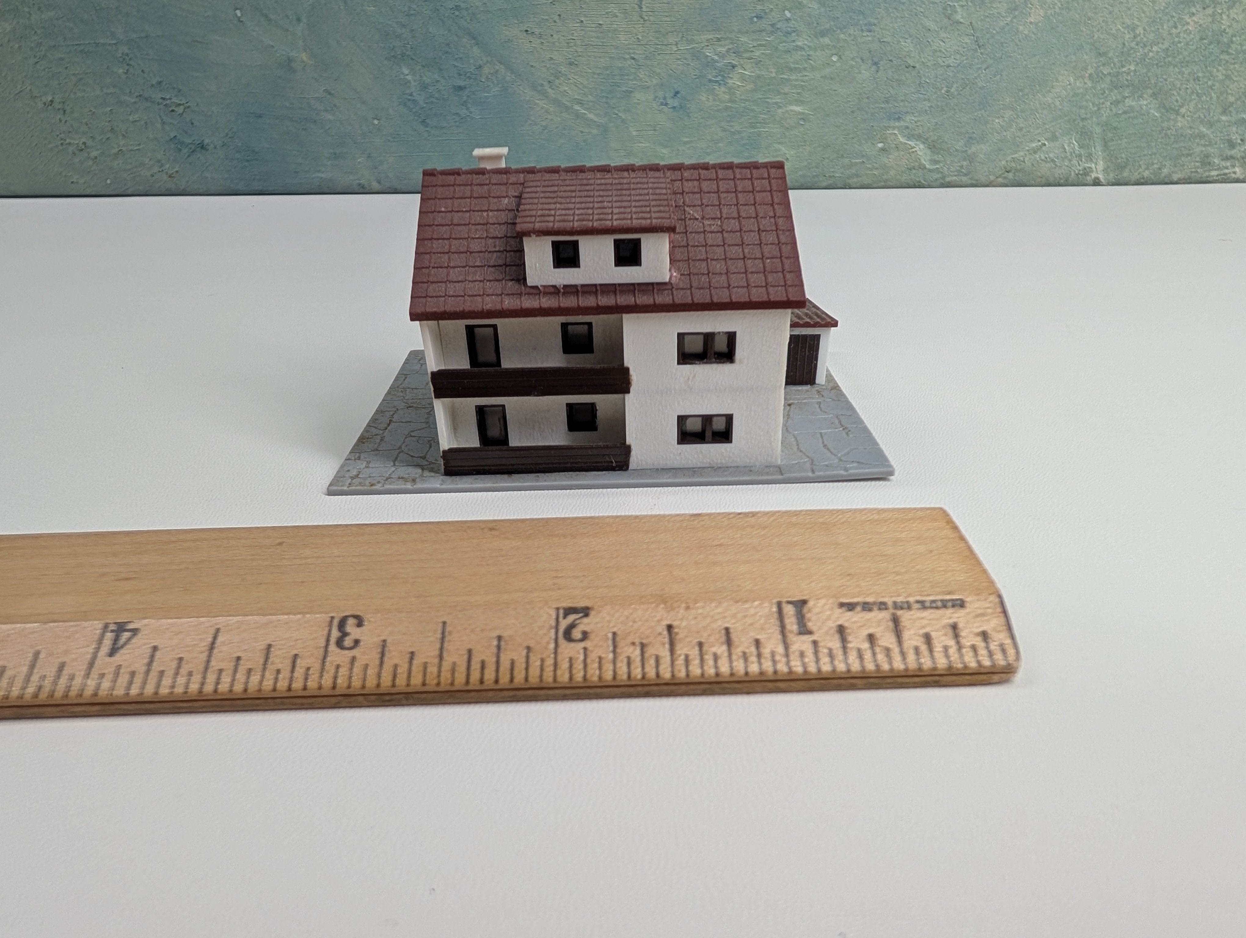 USED Marklin 8964 Z Scale Mini-Club European Modern House