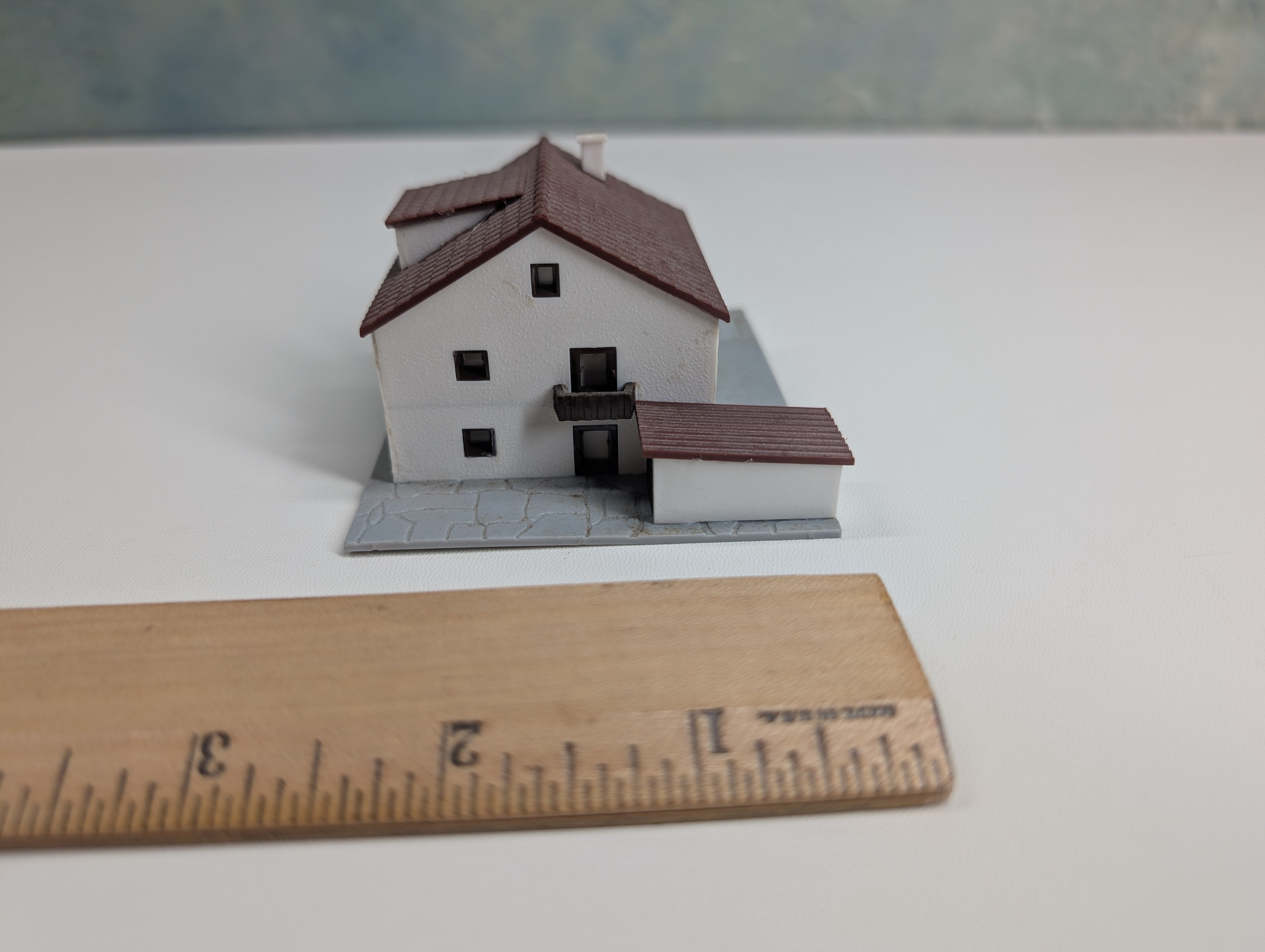 USED Marklin 8964 Z Scale Mini-Club European Modern House