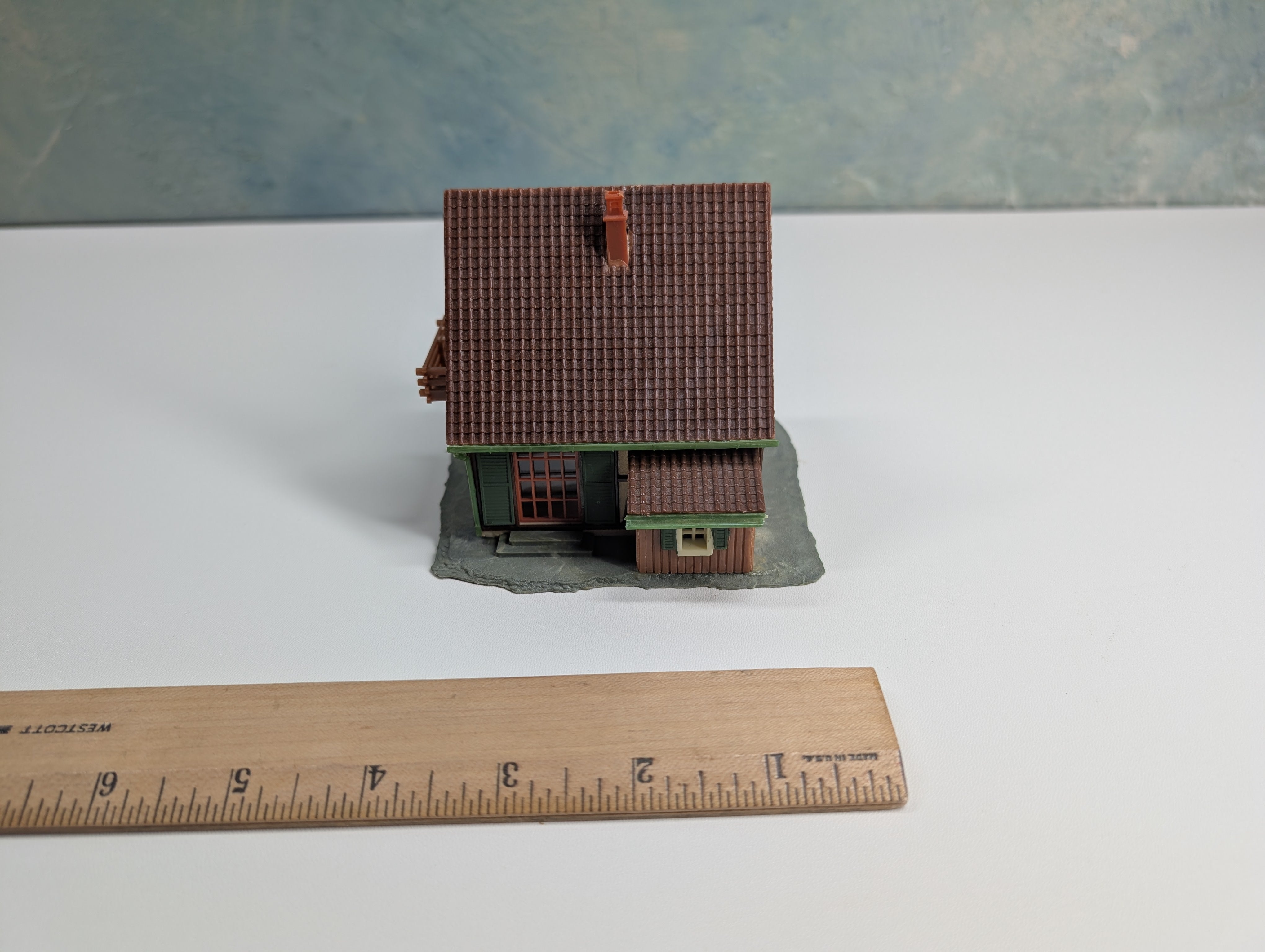 USED Faller 250 HO Scale Half Timbered Cottage