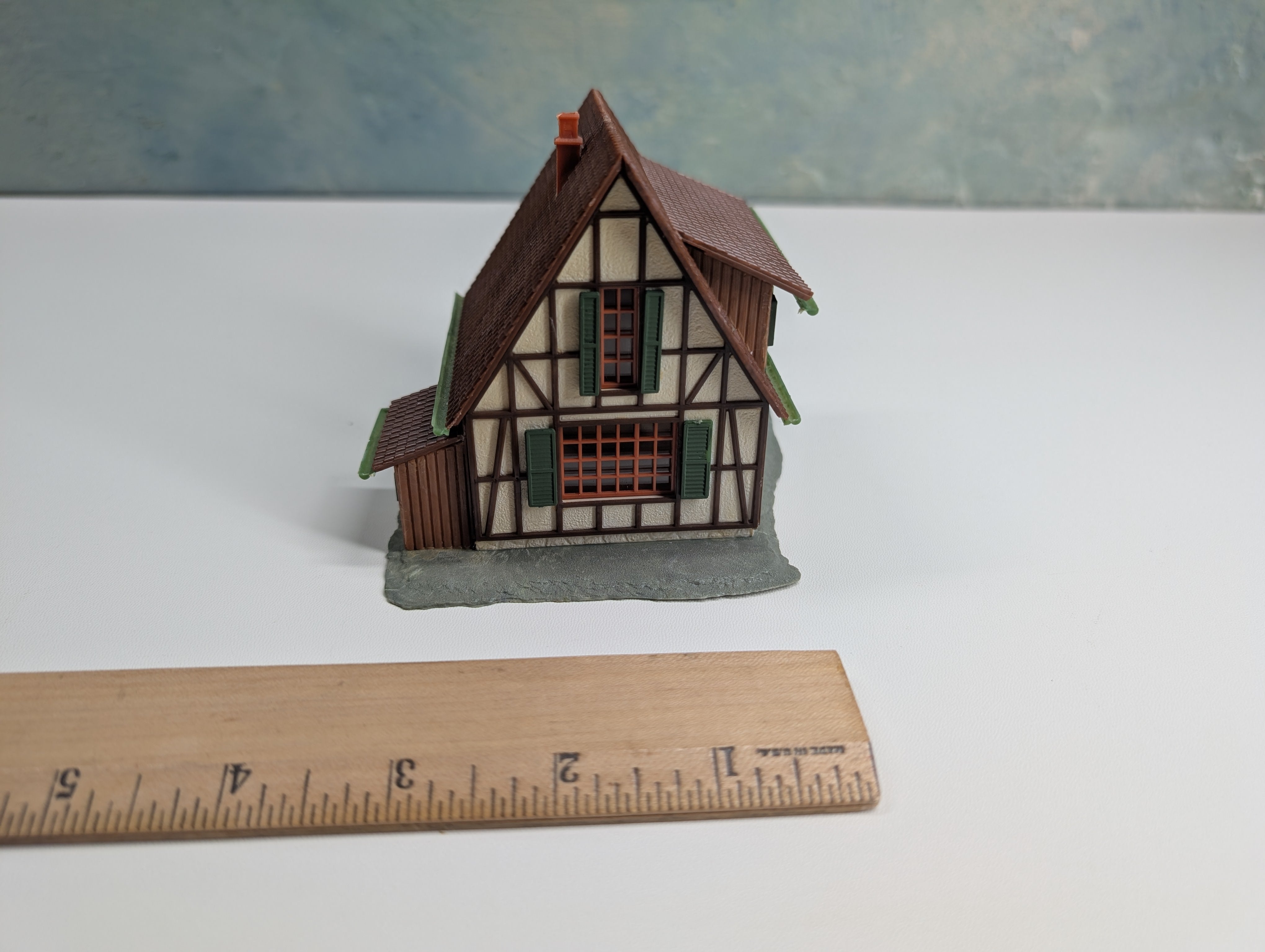 USED Faller 250 HO Scale Half Timbered Cottage