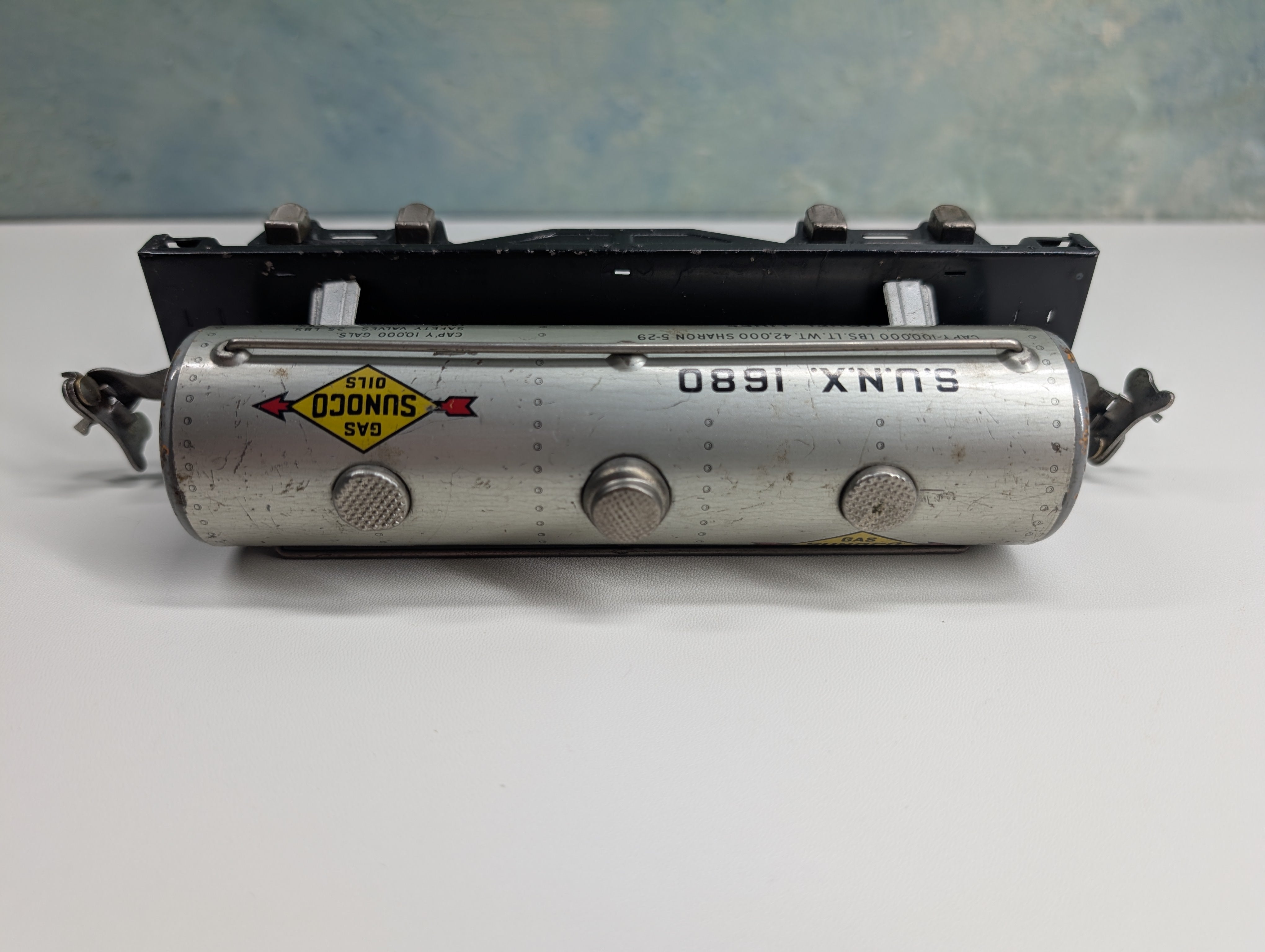 USED Lionel O Tin Tank Car Sunoco SUNX #1680
