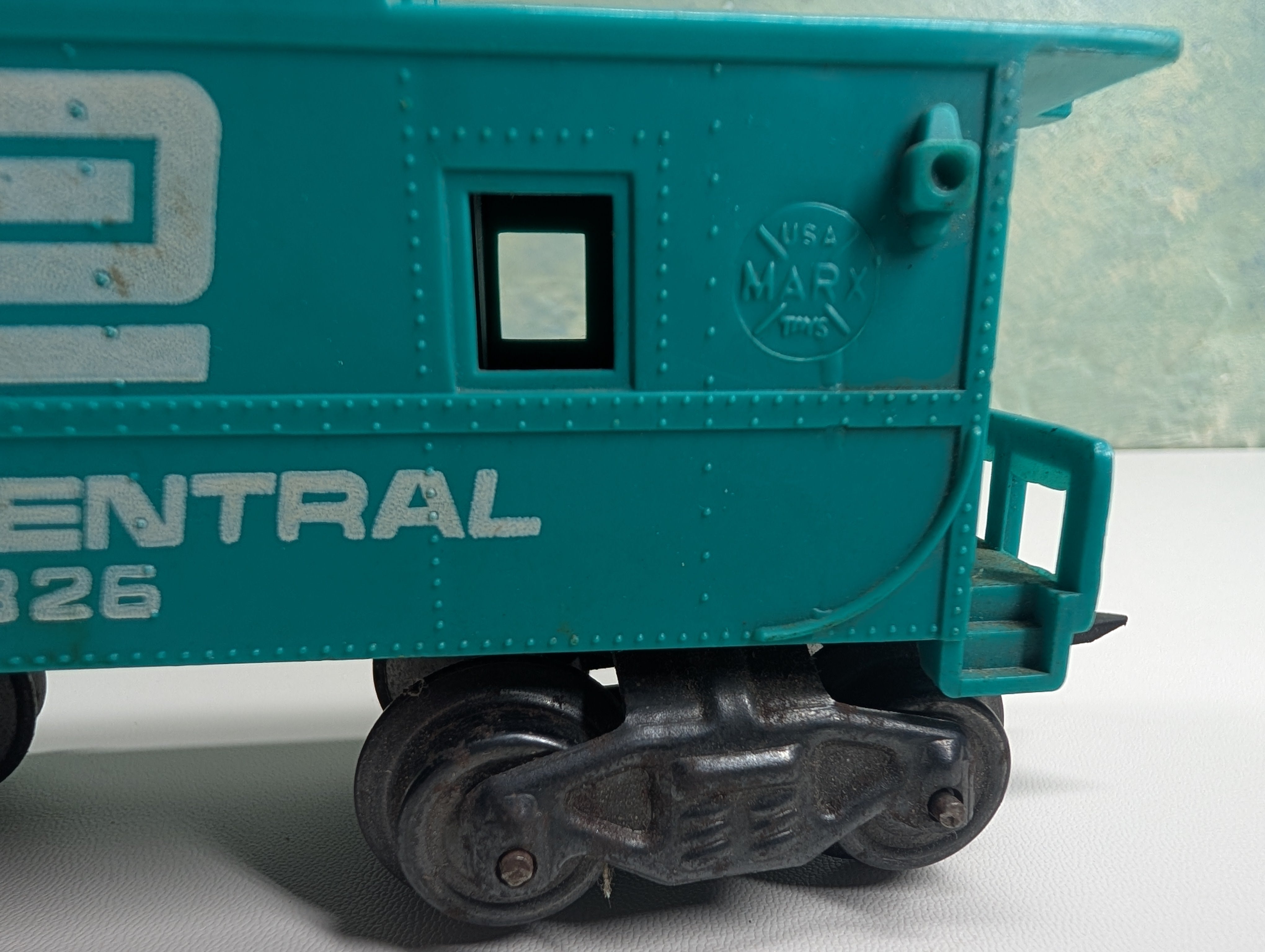 USED Marx O Caboose, Jade Green Penn Central PC #18326