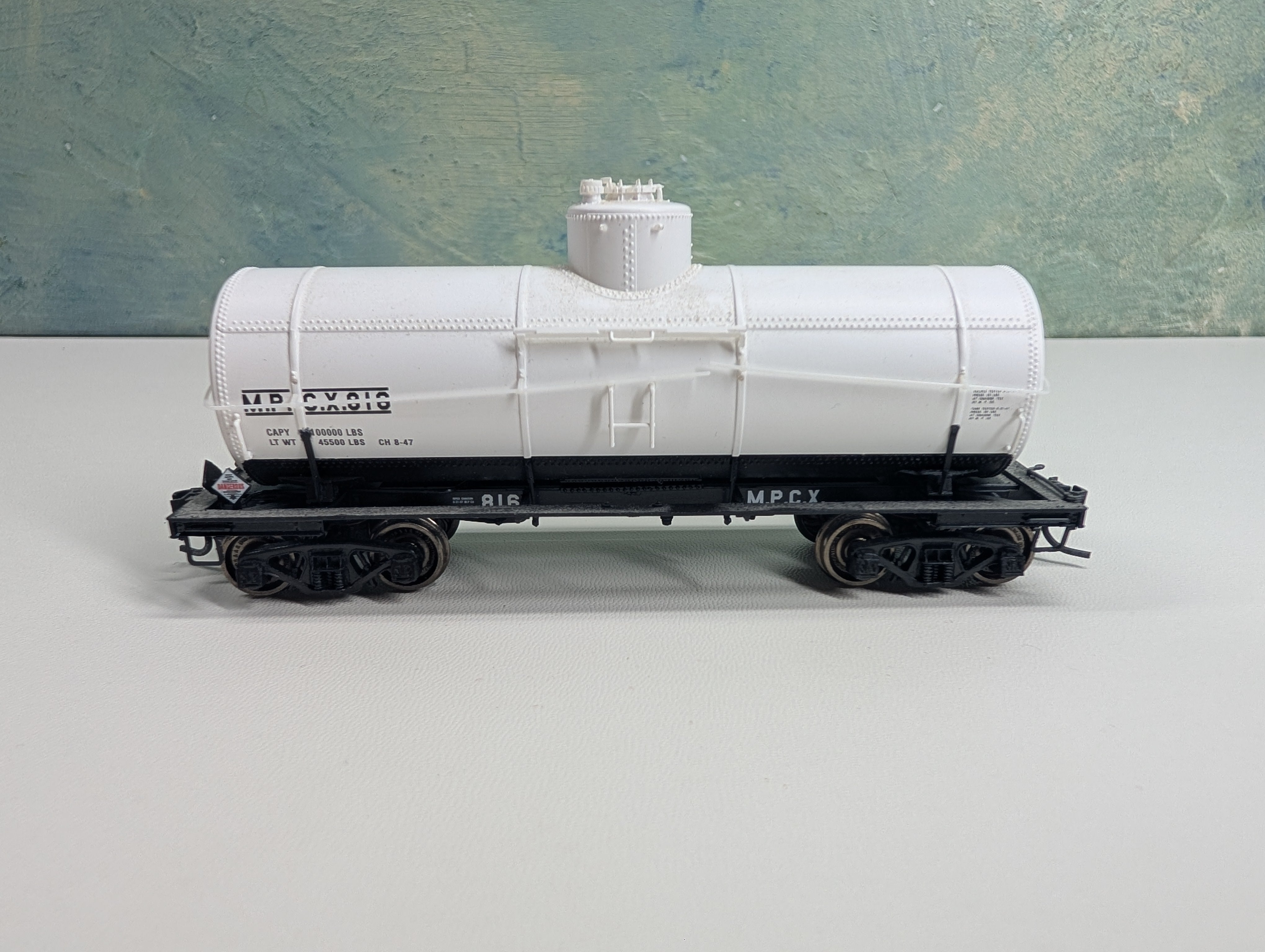 USED Life-Like HO Scale Single Dome Tank Car MPCX #816 Proto 2000, Metal Wheels